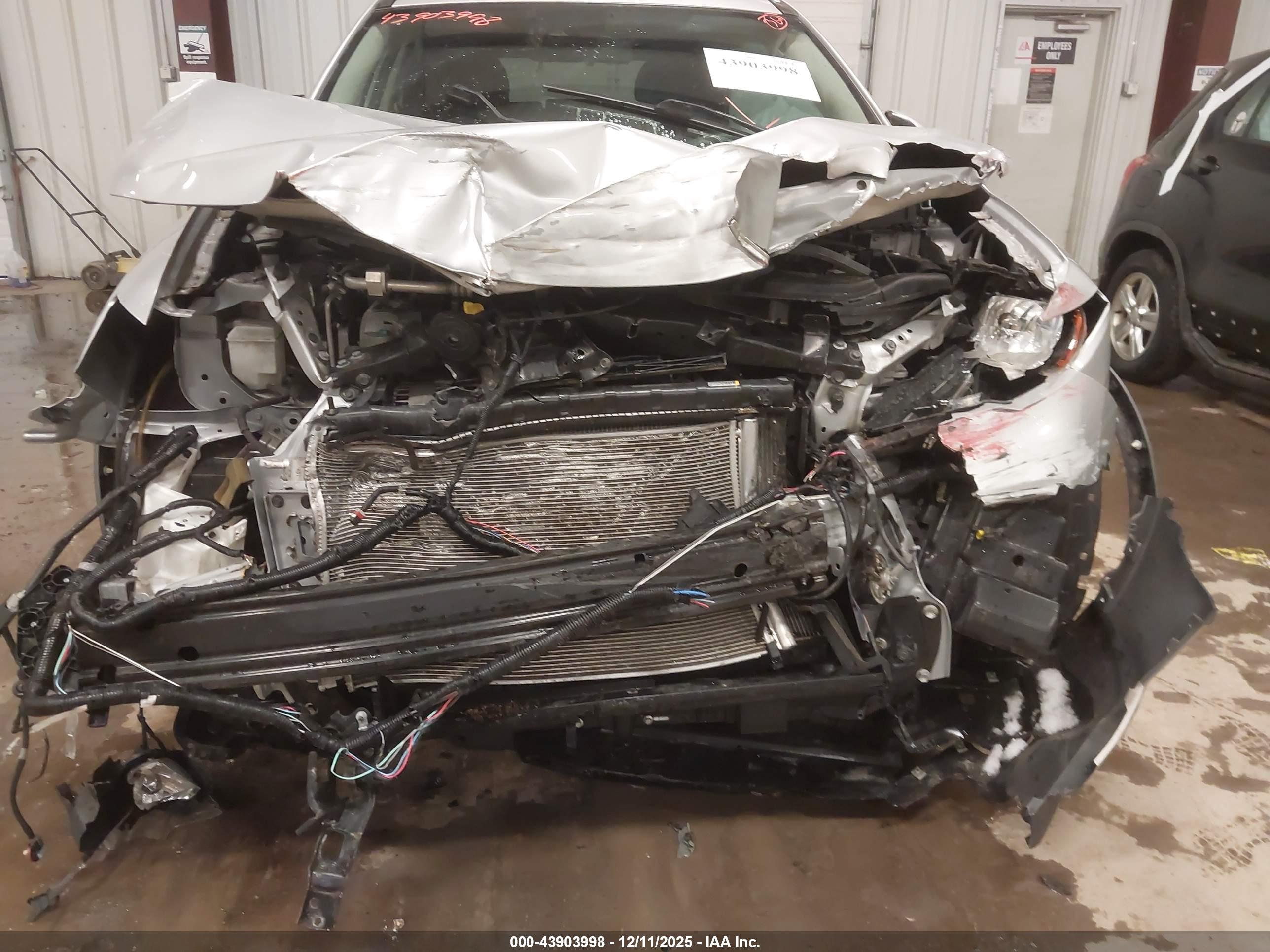 NISSAN ROGUE image 6