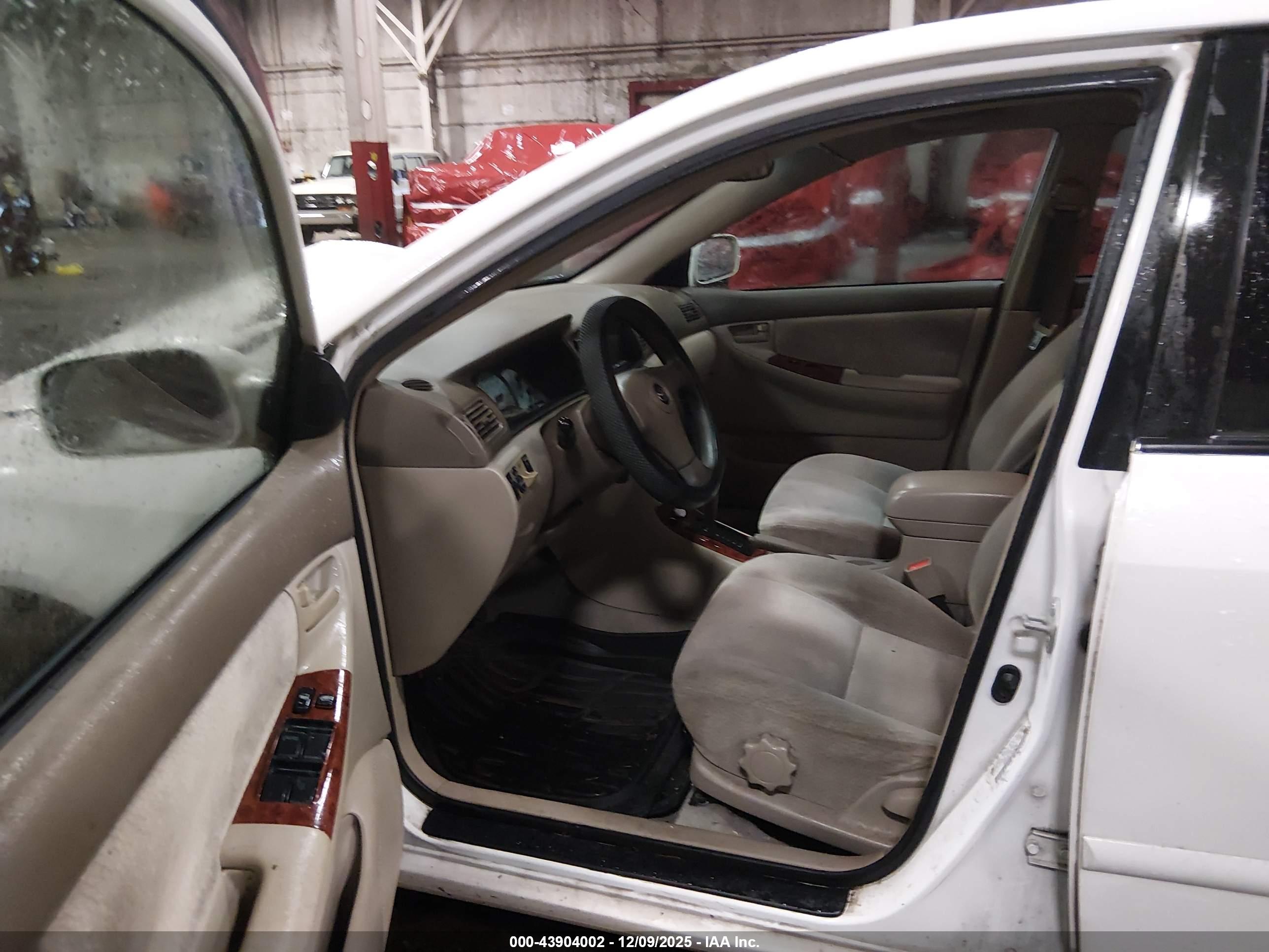 TOYOTA COROLLA image 5