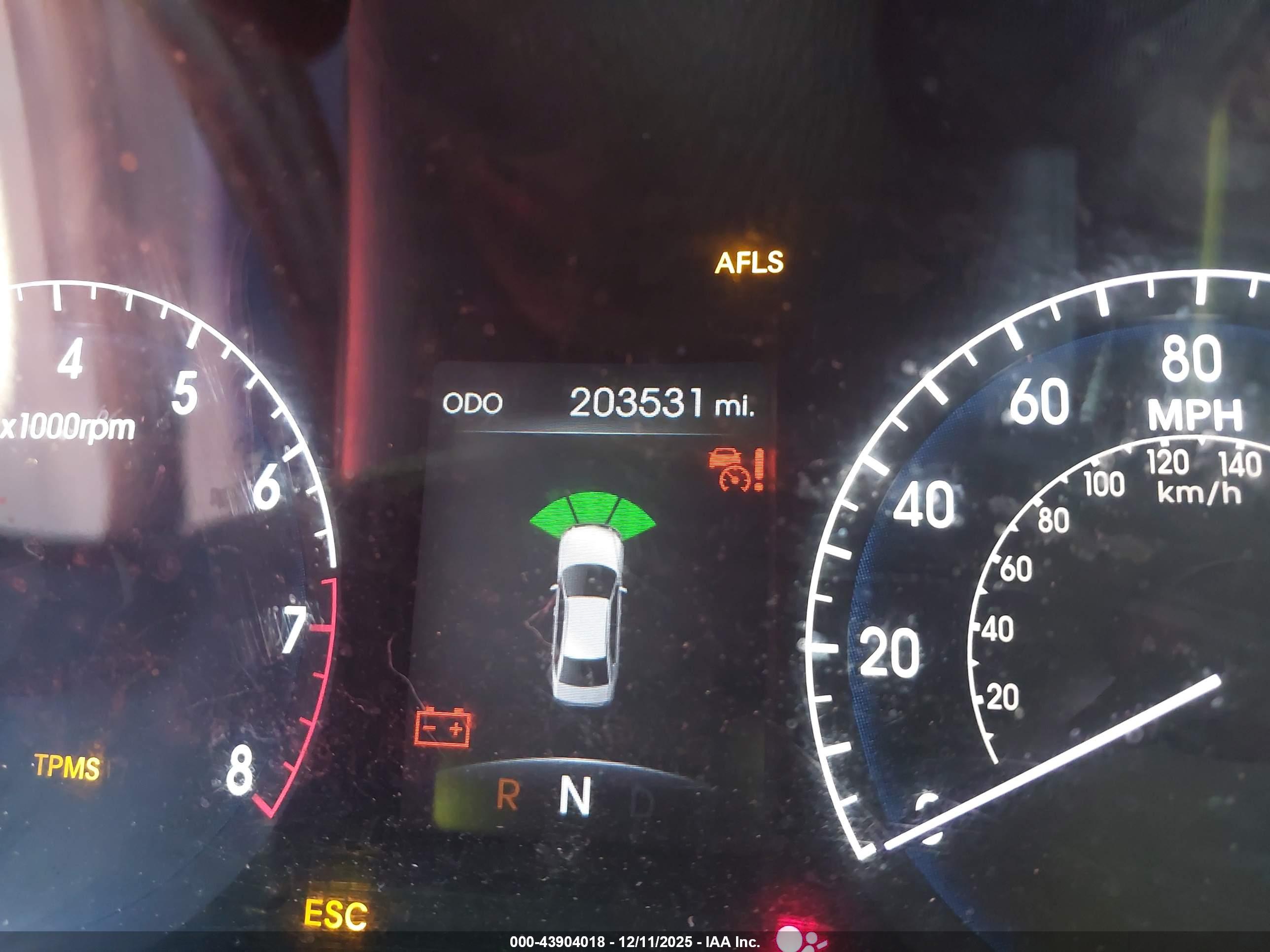 HYUNDAI GENESIS image 7