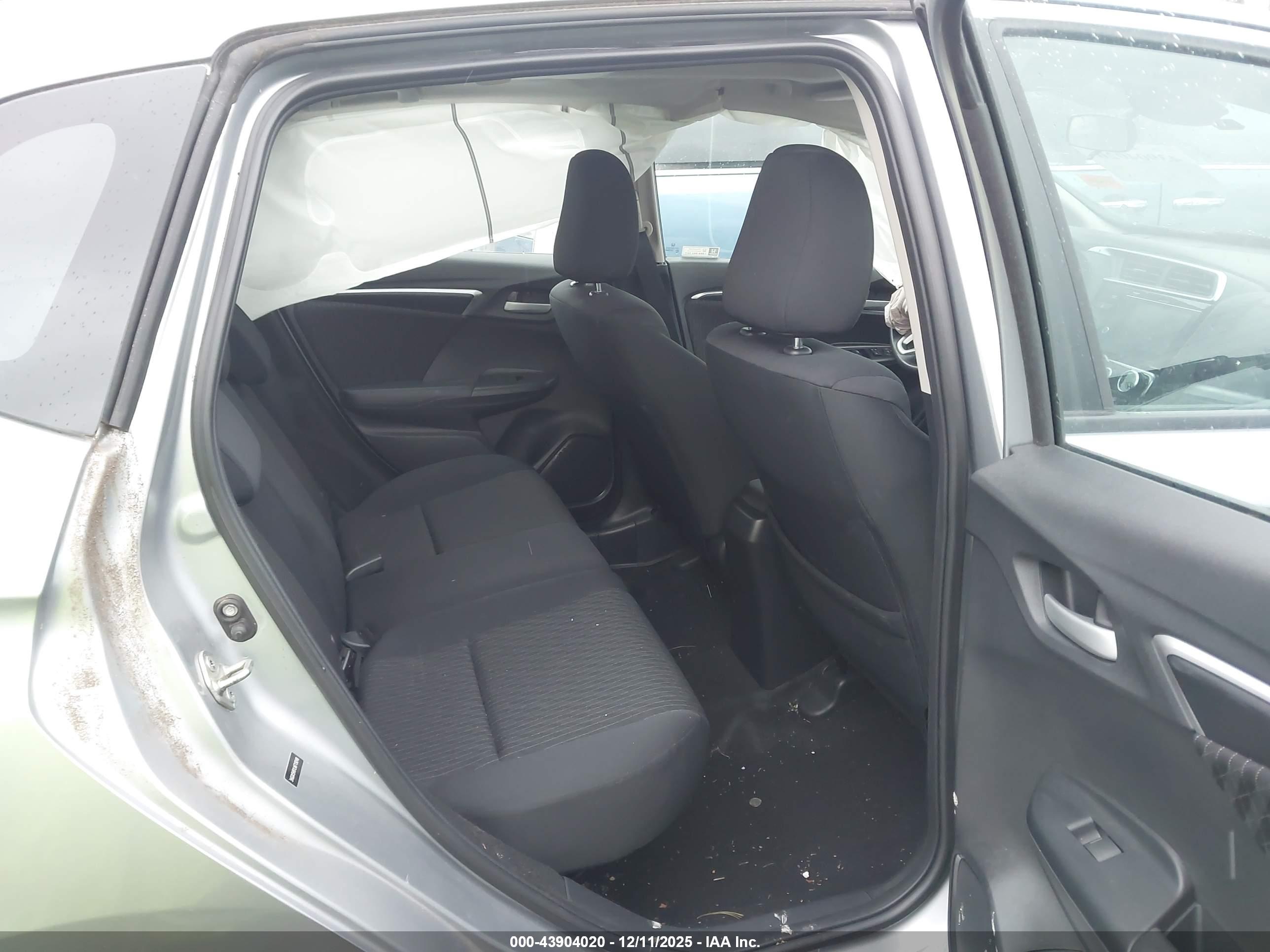 HONDA FIT image 8