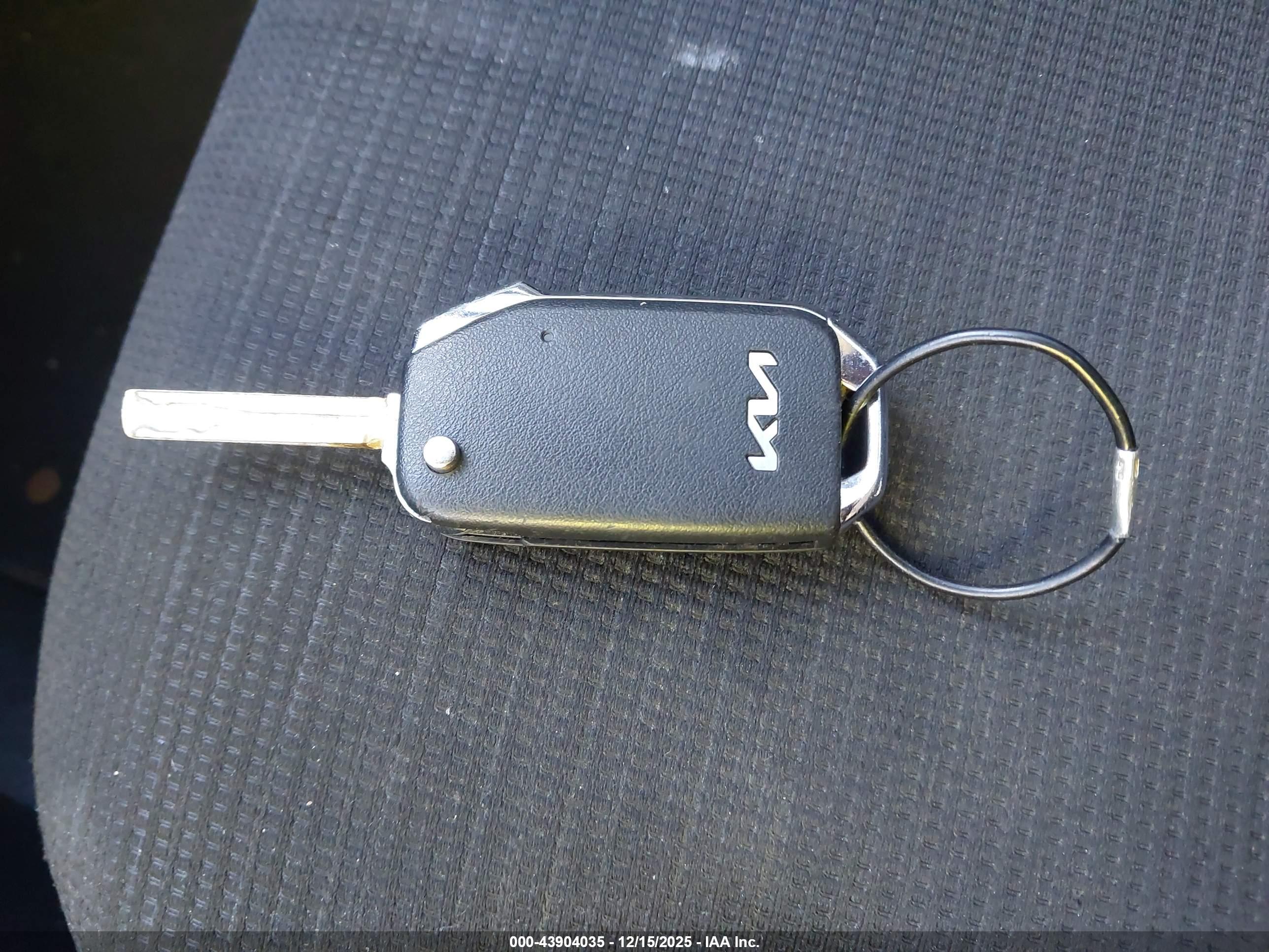 KIA SORENTO image 11