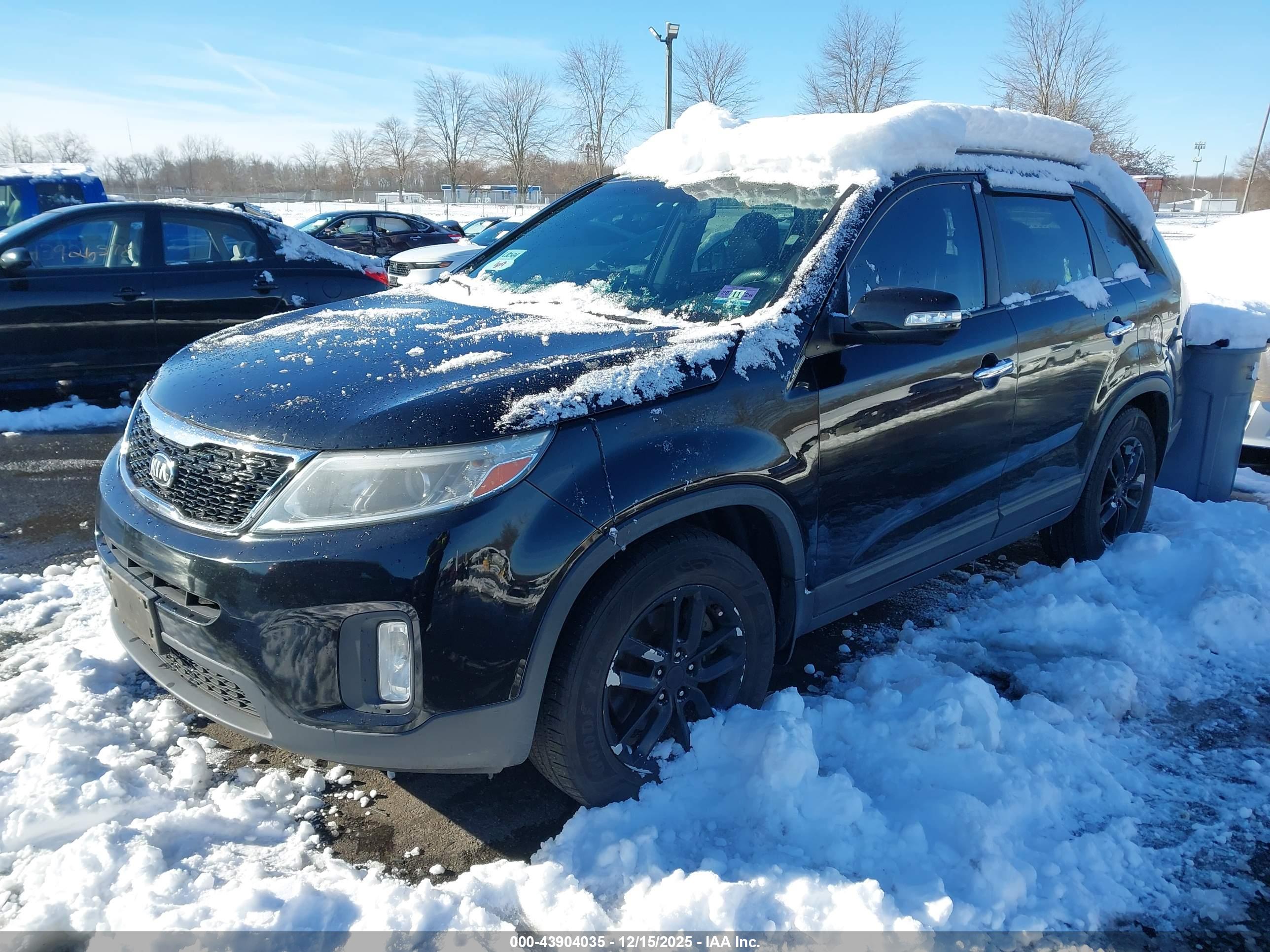 KIA SORENTO image 2