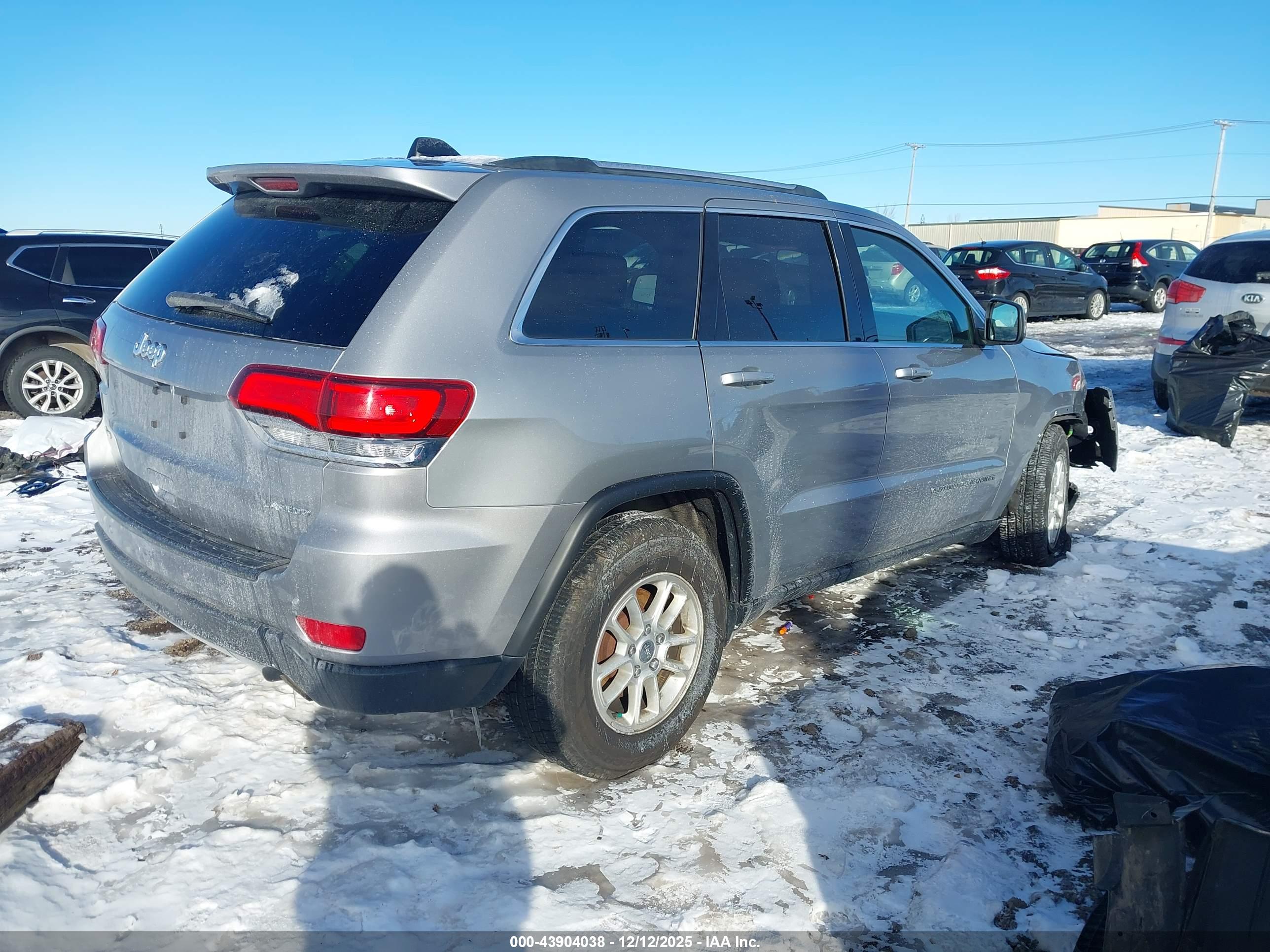 JEEP GRAND image 4