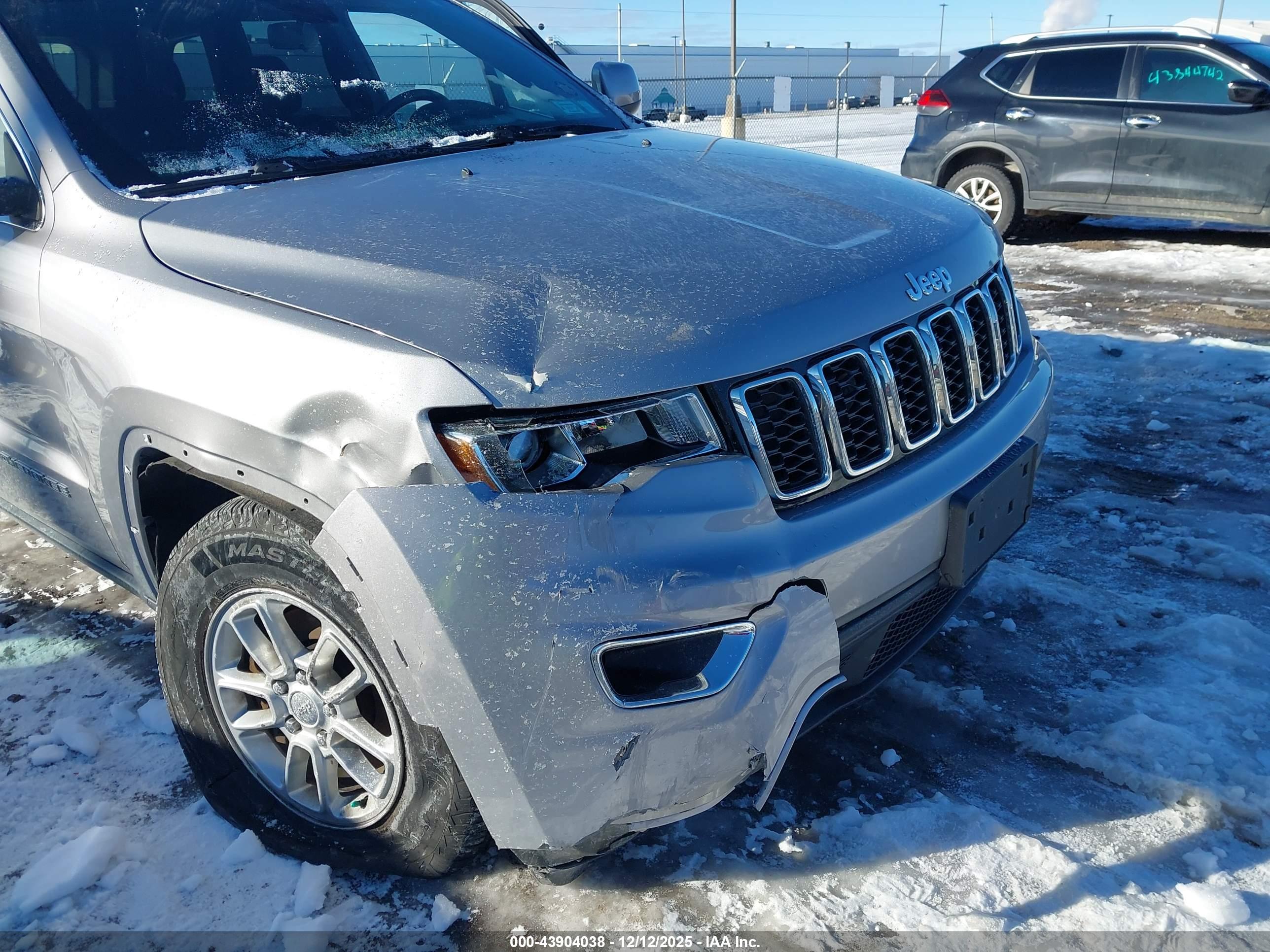 JEEP GRAND image 6