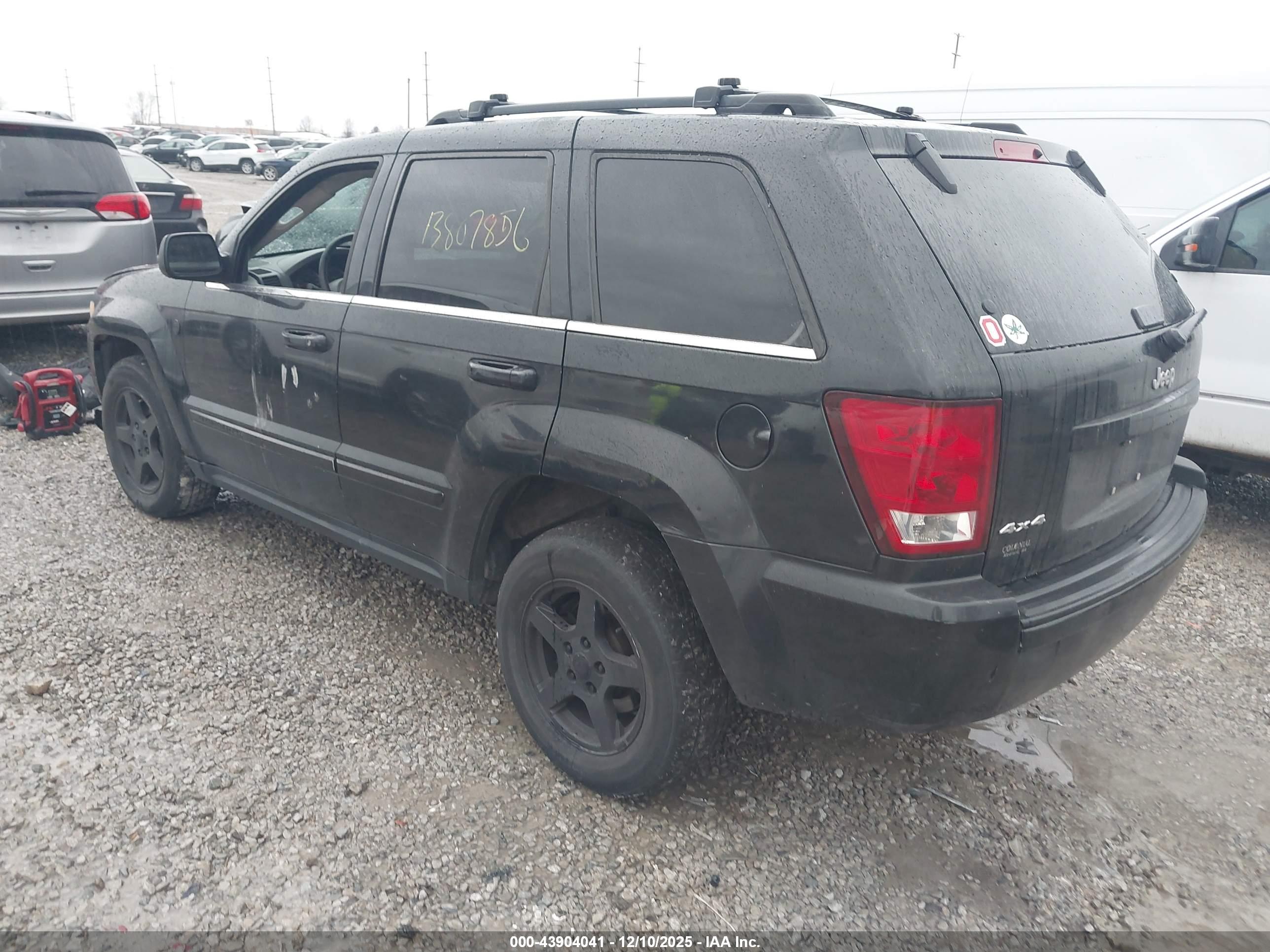JEEP GRAND image 3
