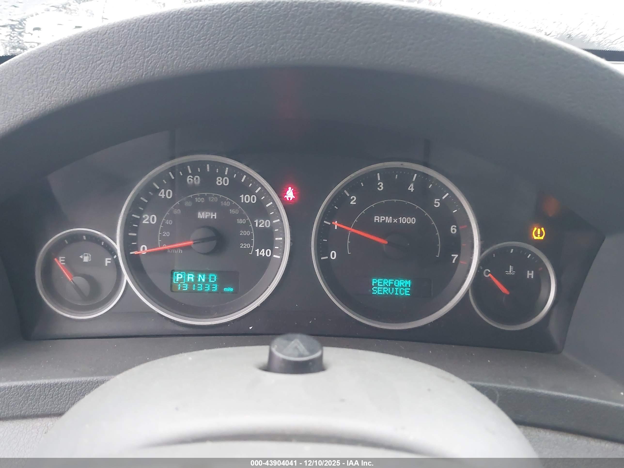 JEEP GRAND image 7