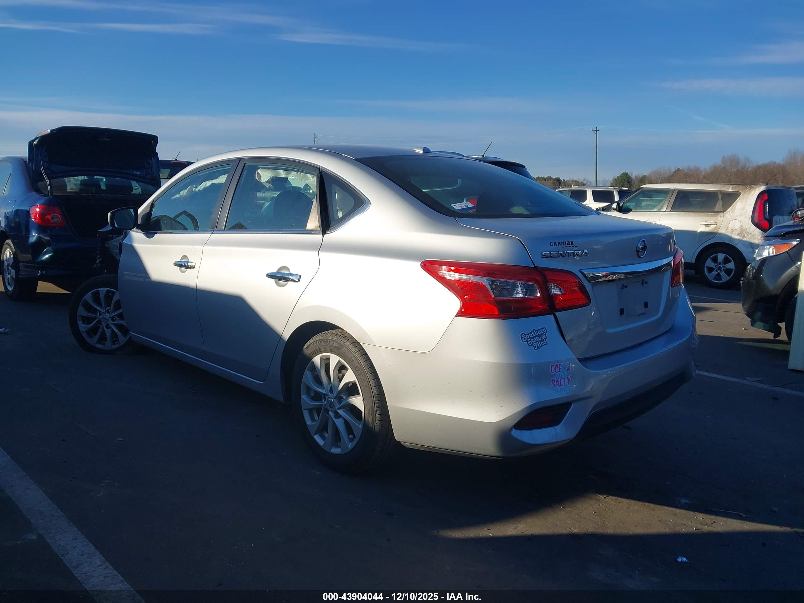 NISSAN SENTRA image 3