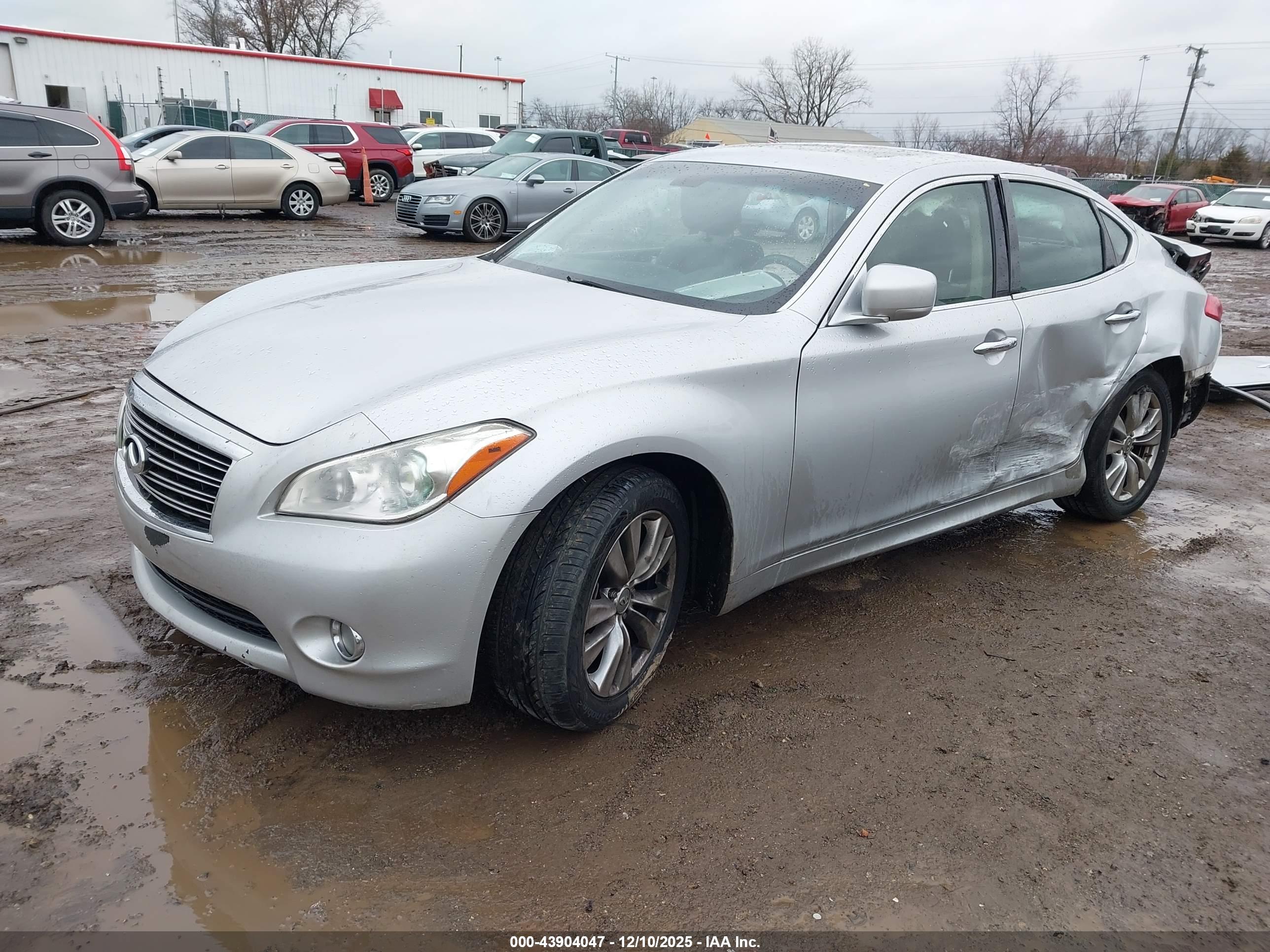 INFINITI M37X image 2