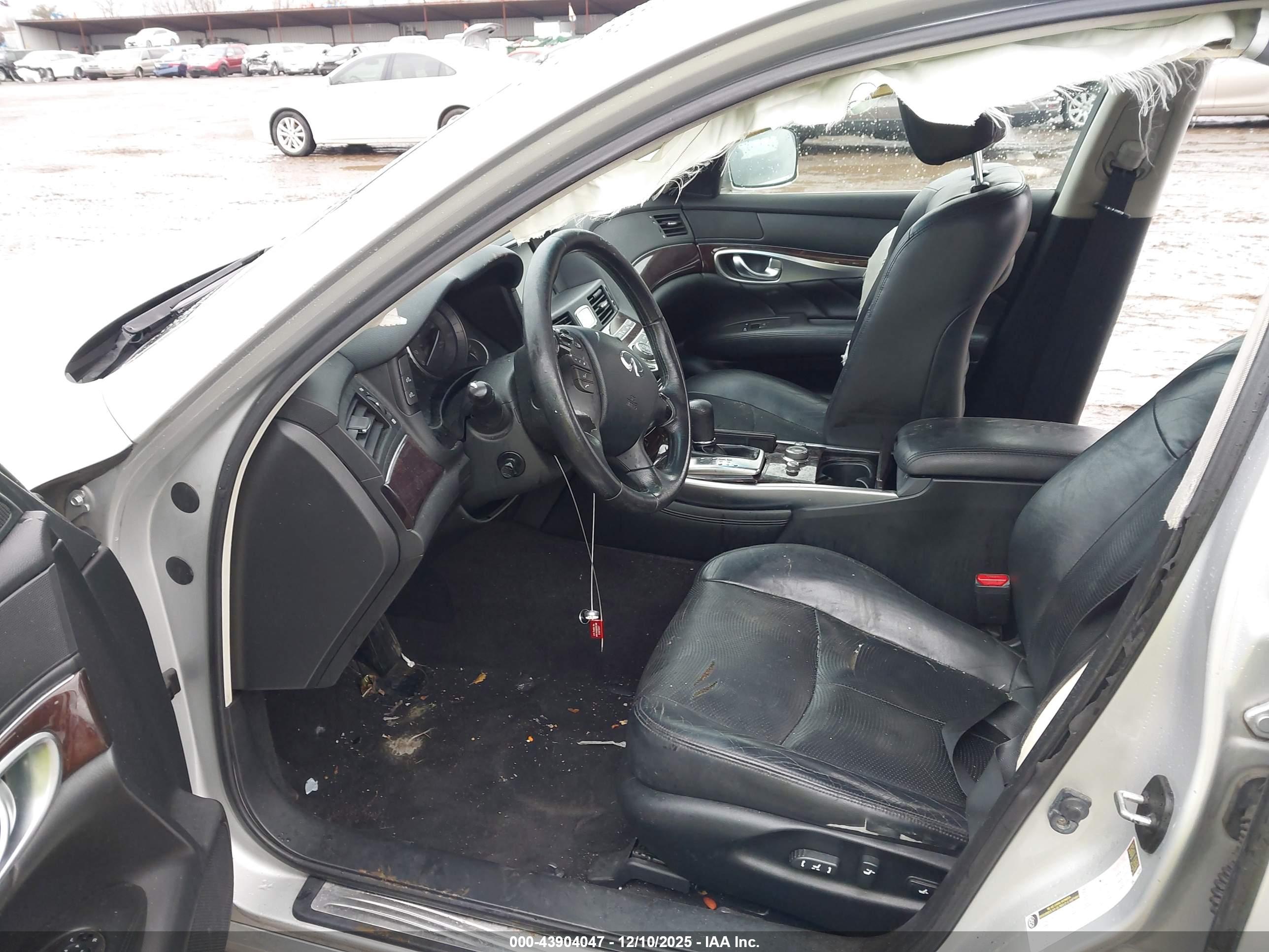 INFINITI M37X image 5
