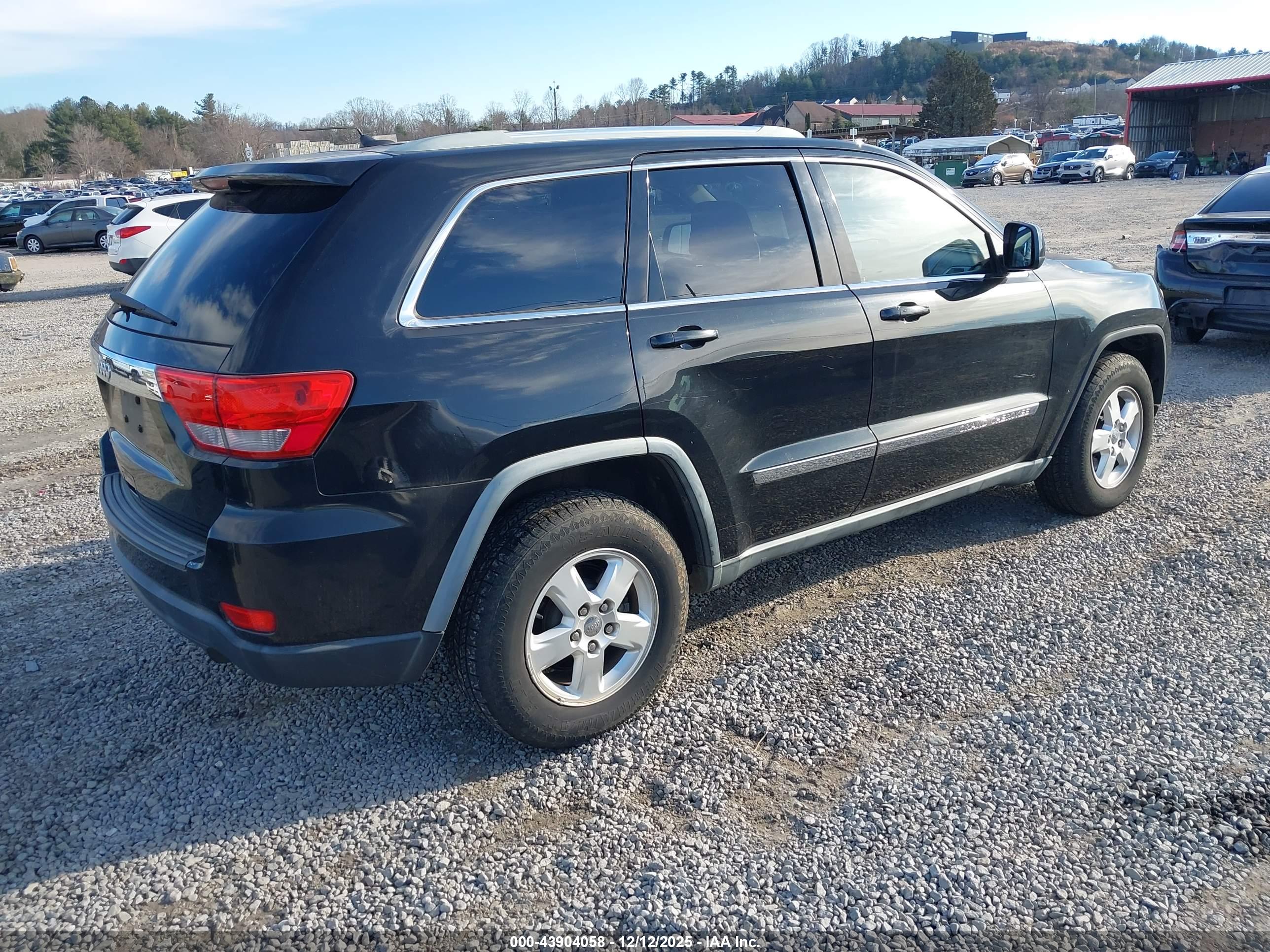 JEEP GRAND image 4