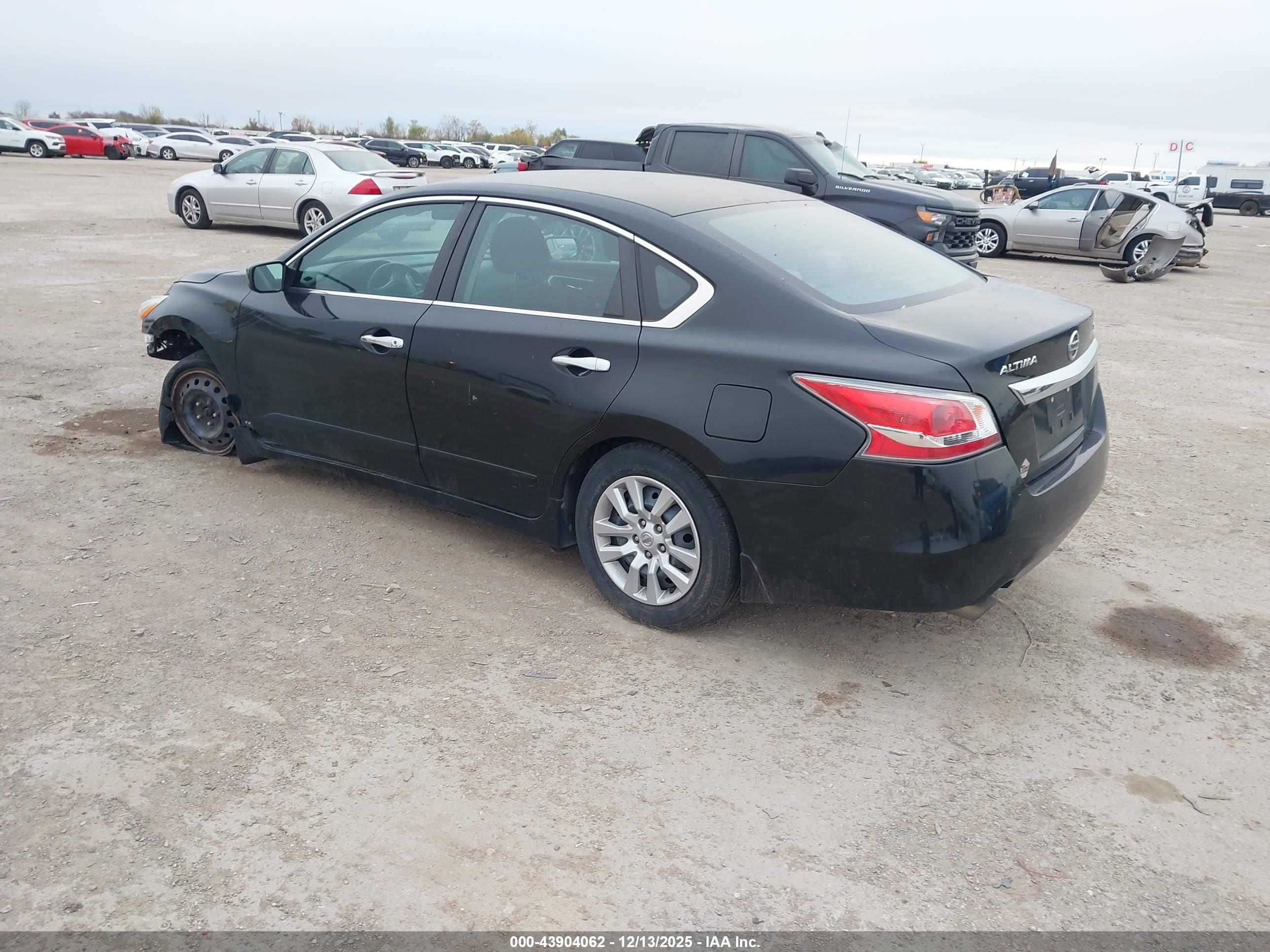 NISSAN ALTIMA image 3
