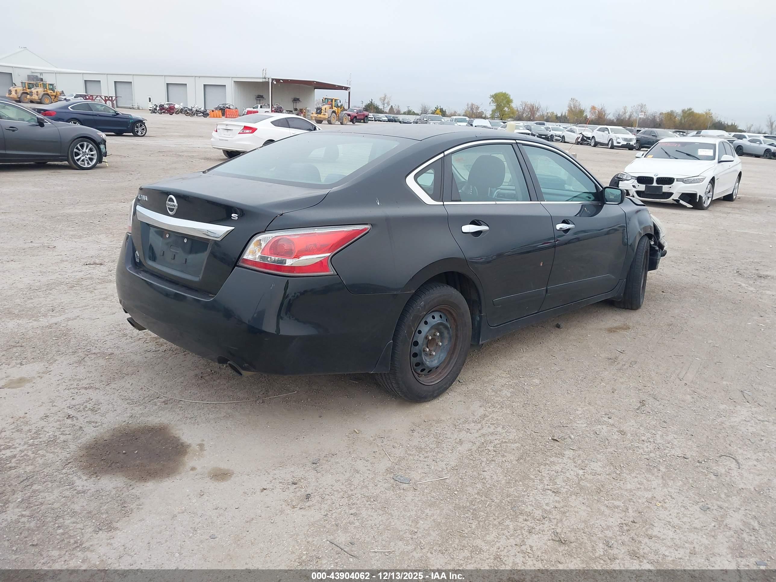 NISSAN ALTIMA image 4