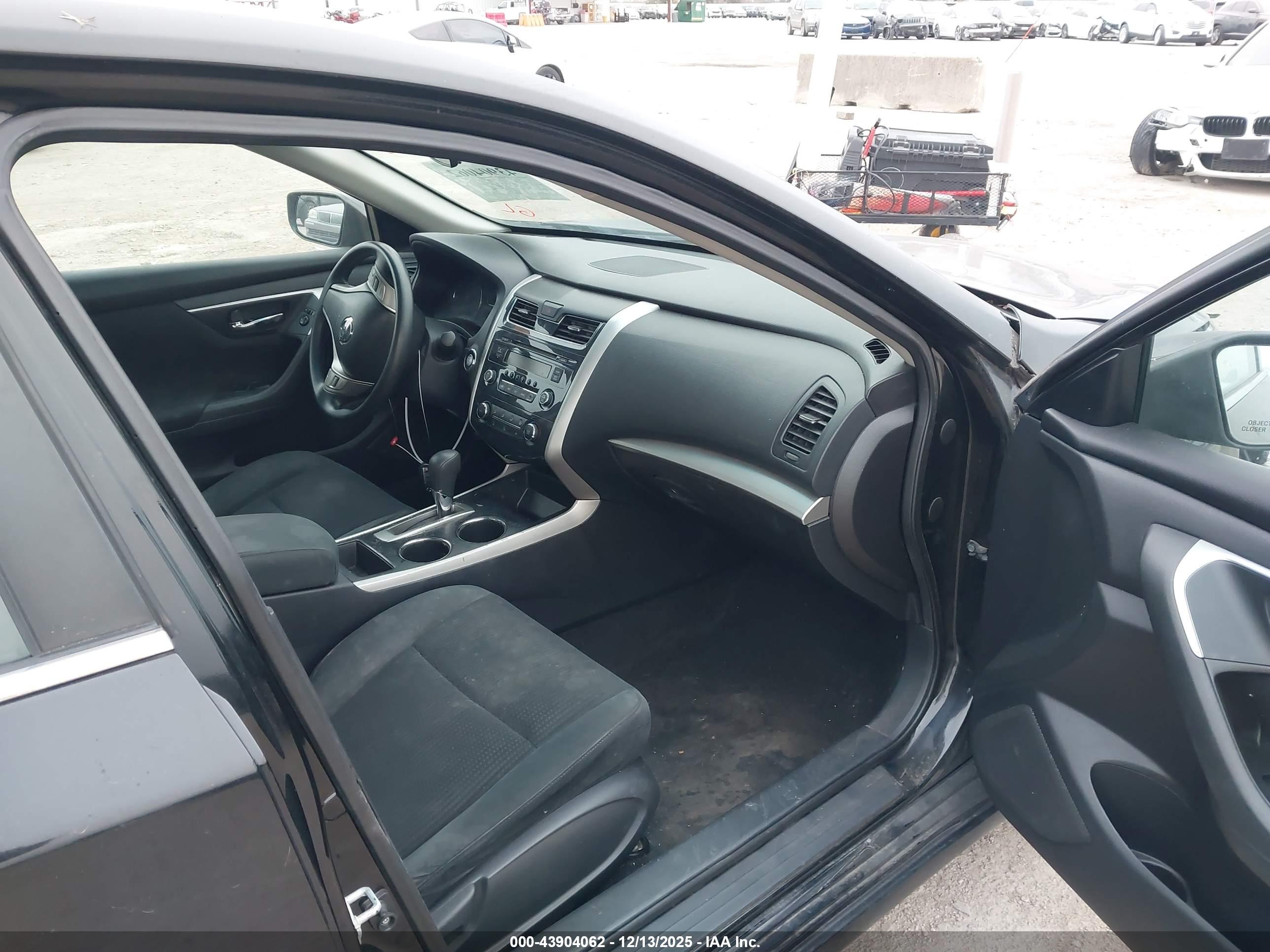 NISSAN ALTIMA image 5