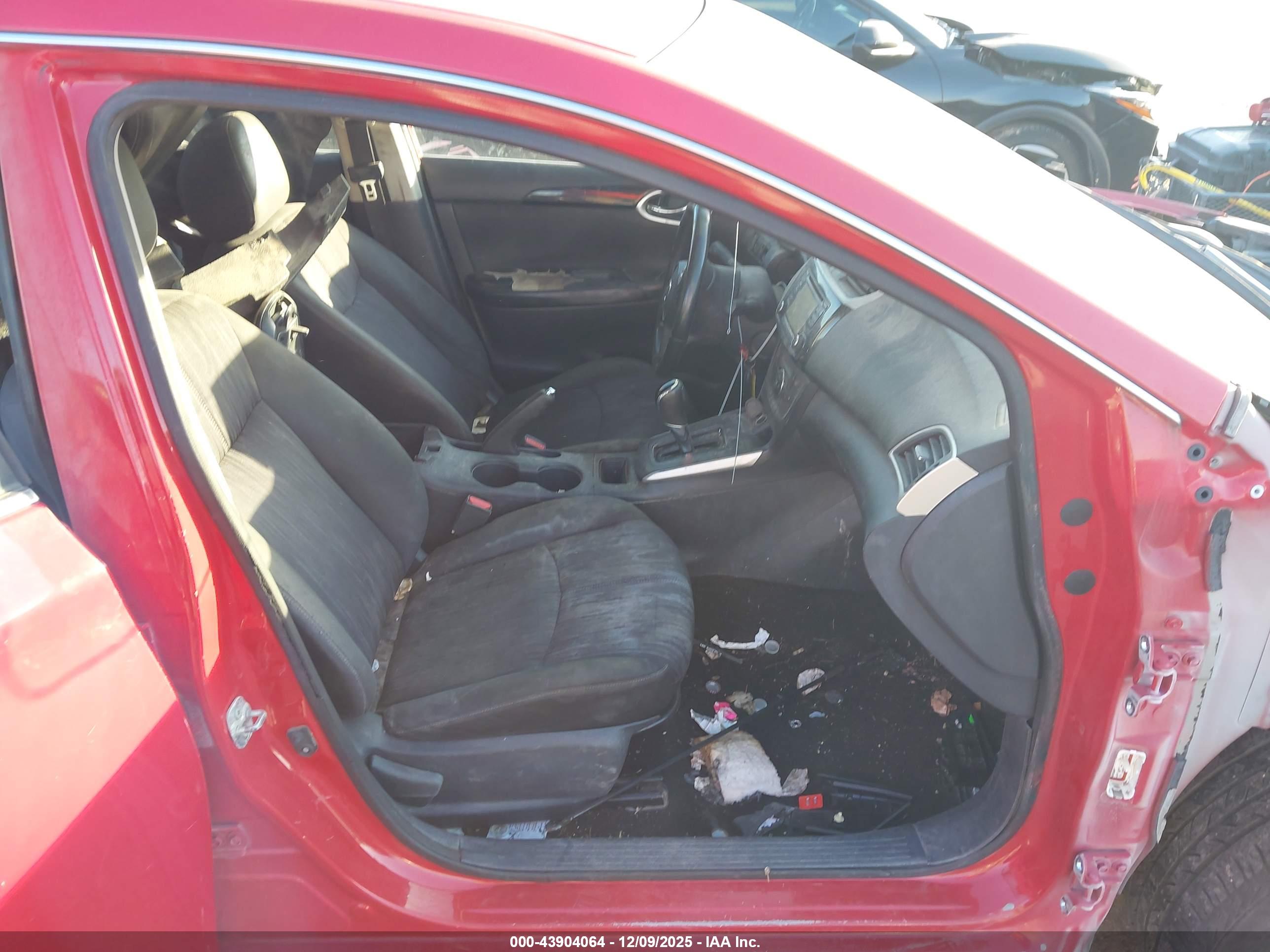 NISSAN SENTRA image 5