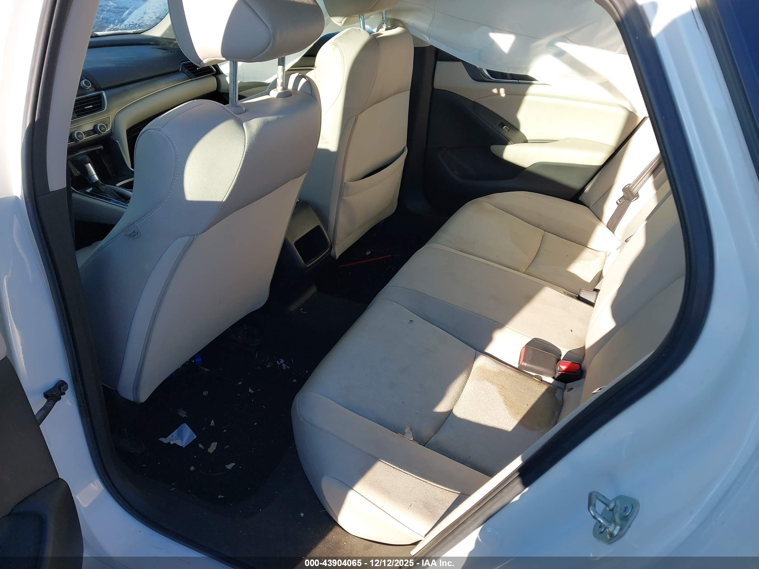 HONDA ACCORD image 8