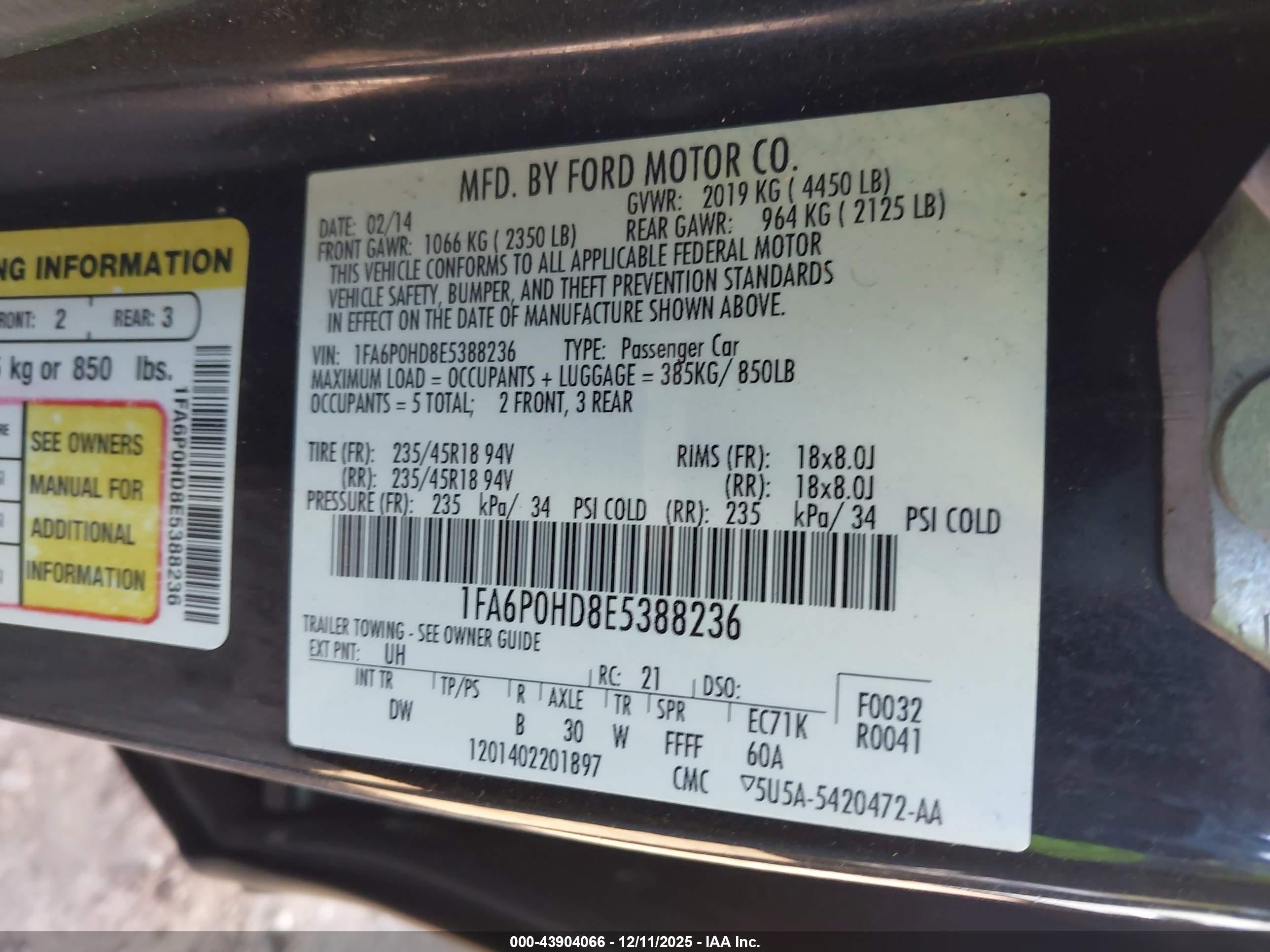 FORD FUSION image 9