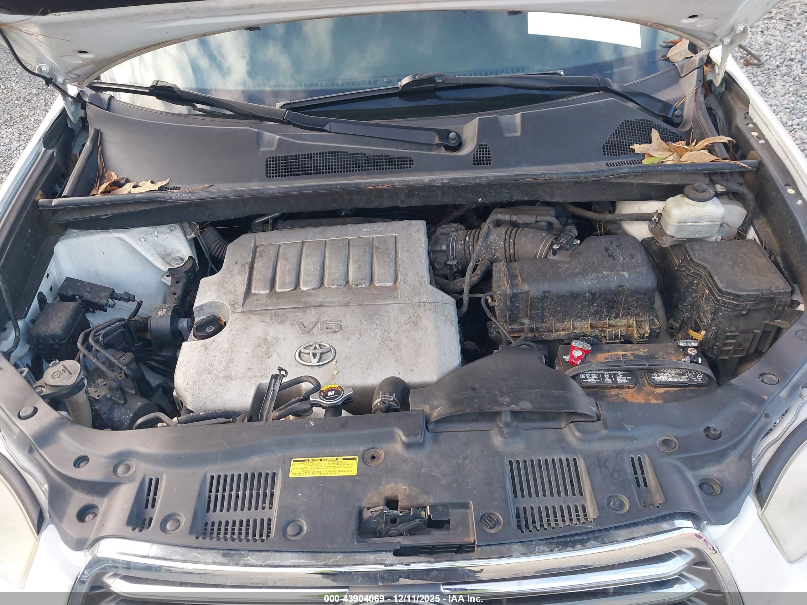 TOYOTA HIGHLANDER image 10