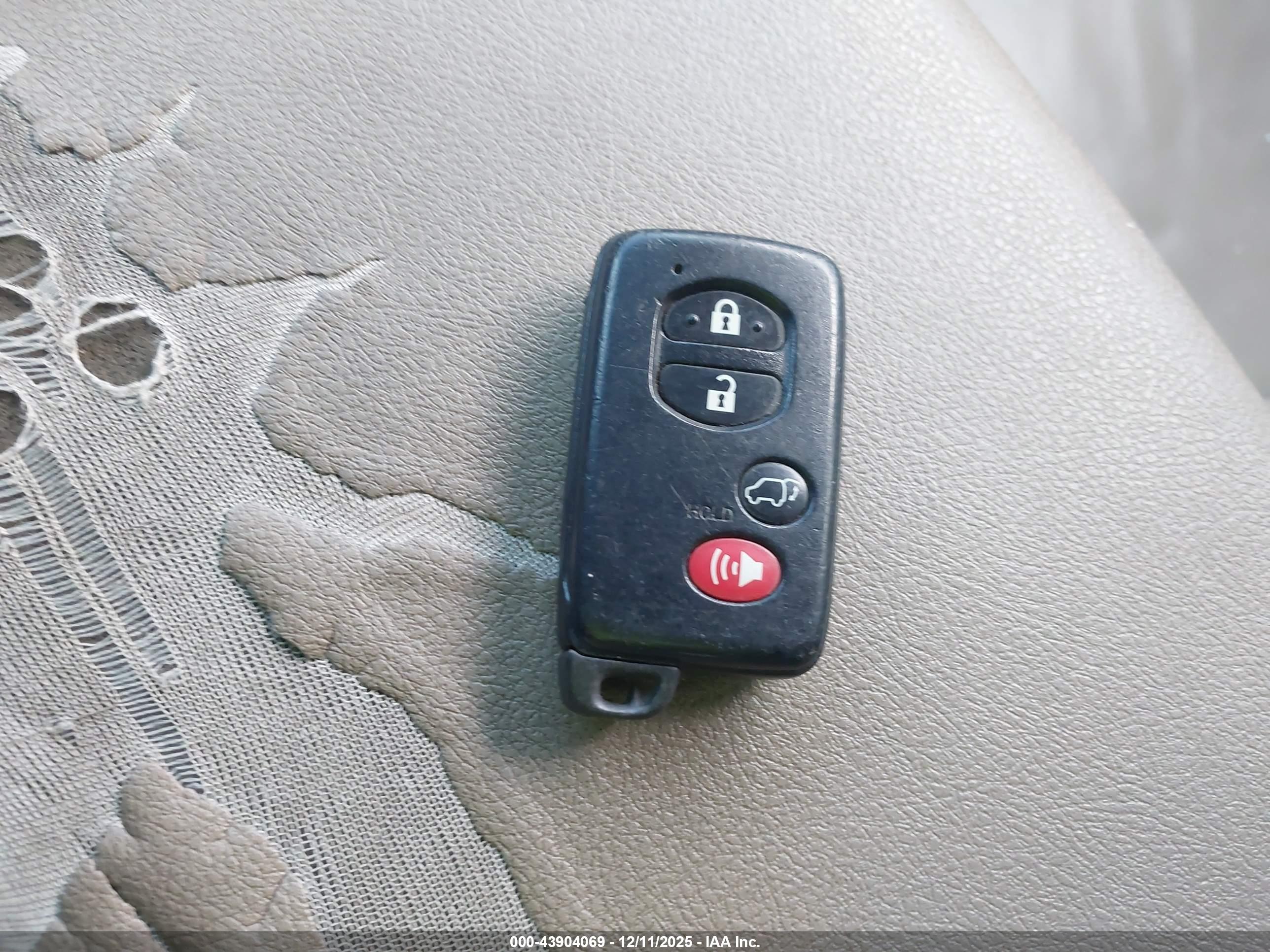 TOYOTA HIGHLANDER image 11