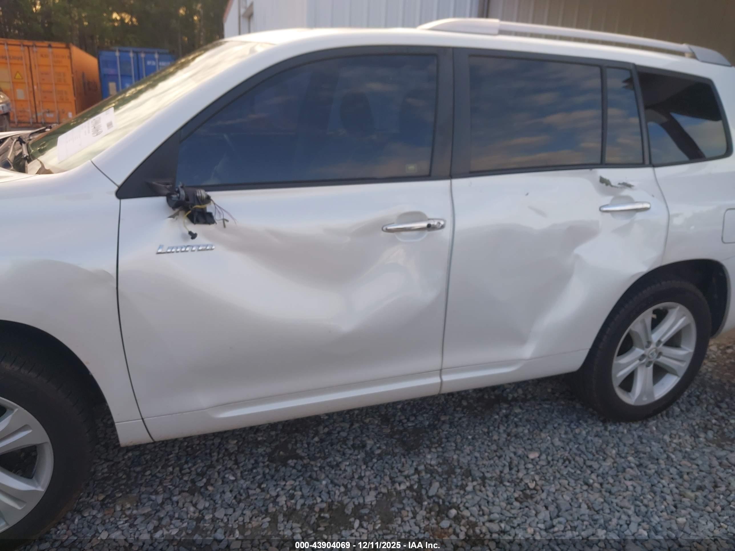 TOYOTA HIGHLANDER image 6