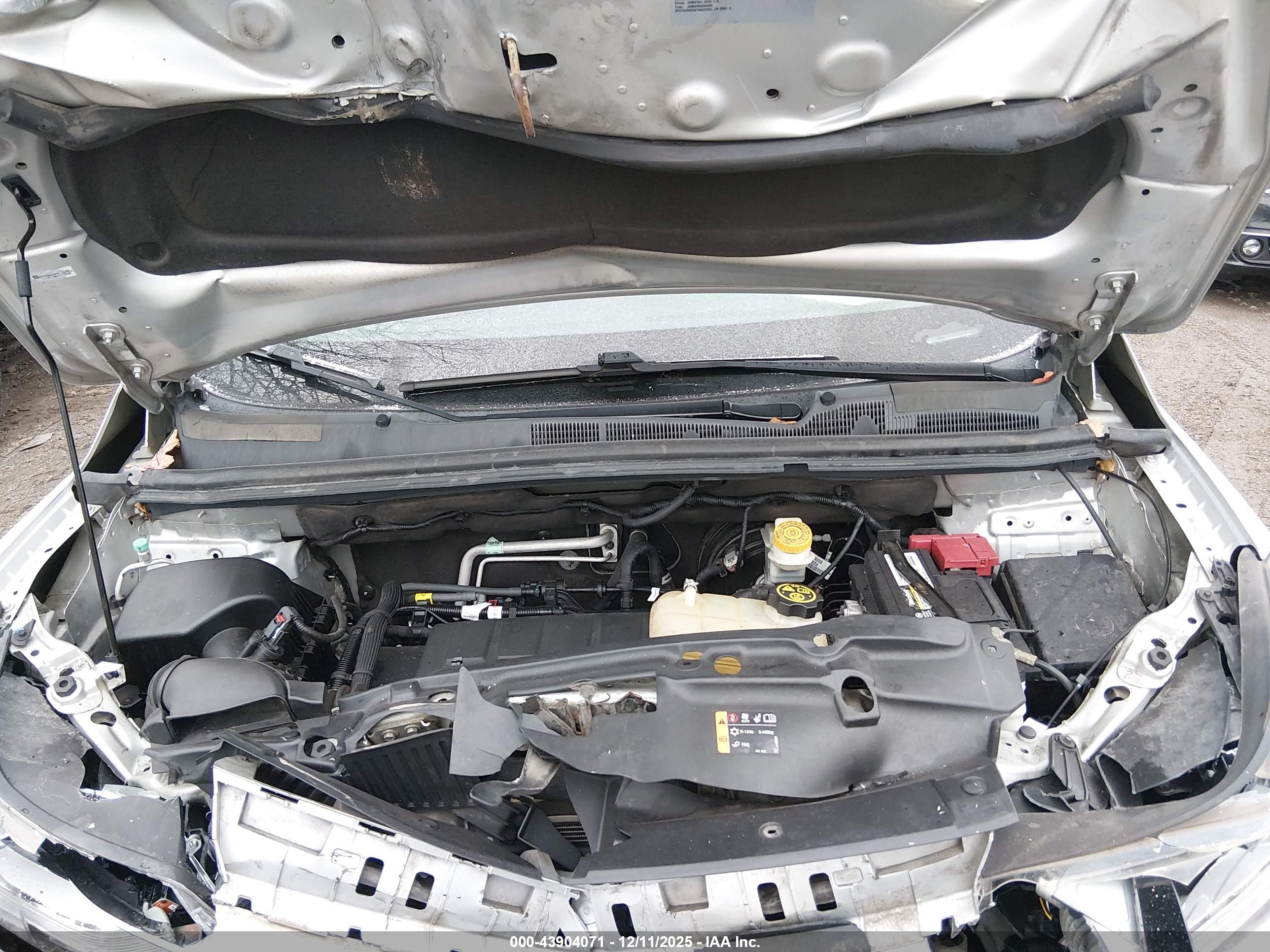 CHEVROLET TRAX image 10