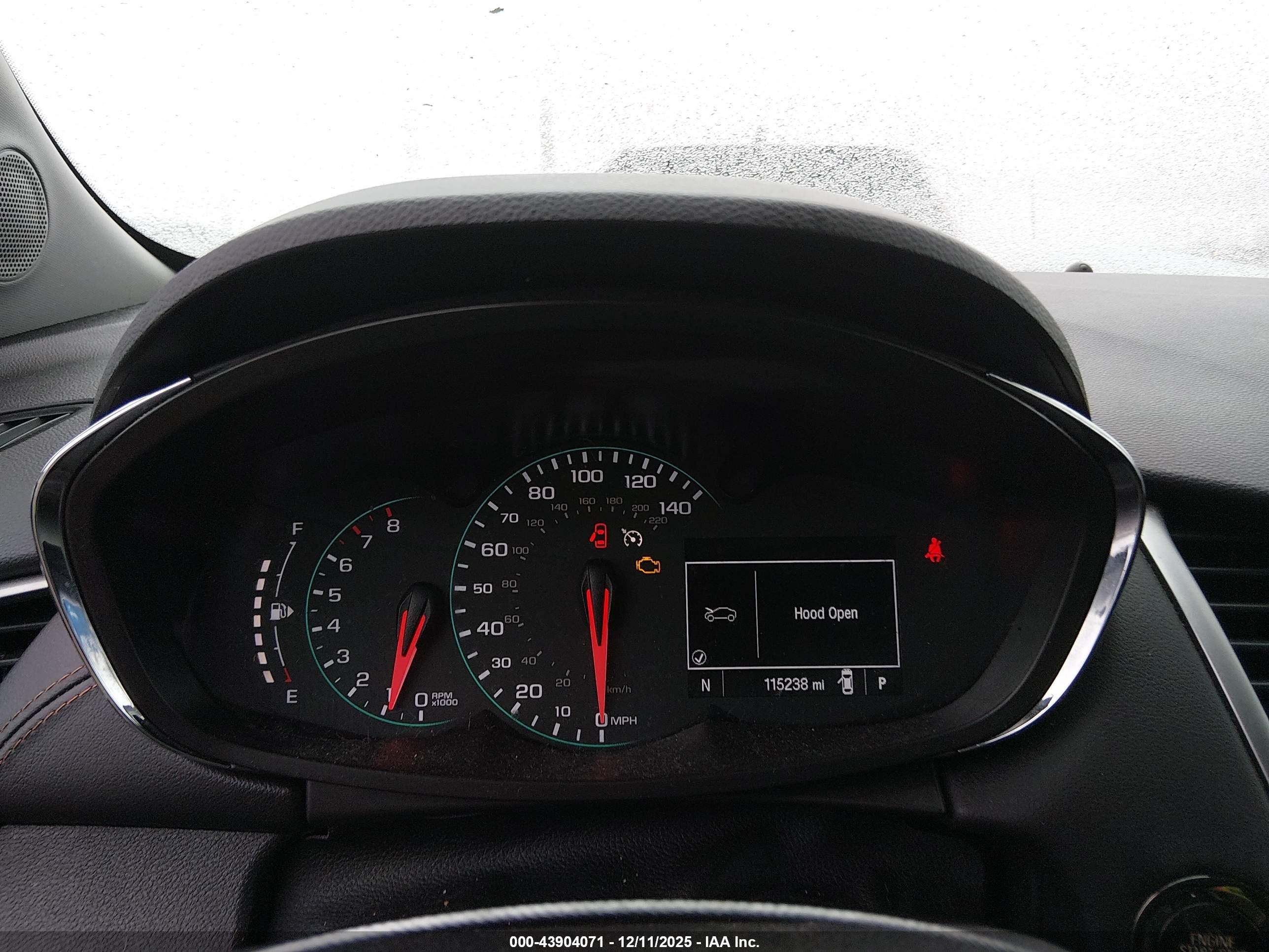 CHEVROLET TRAX image 7
