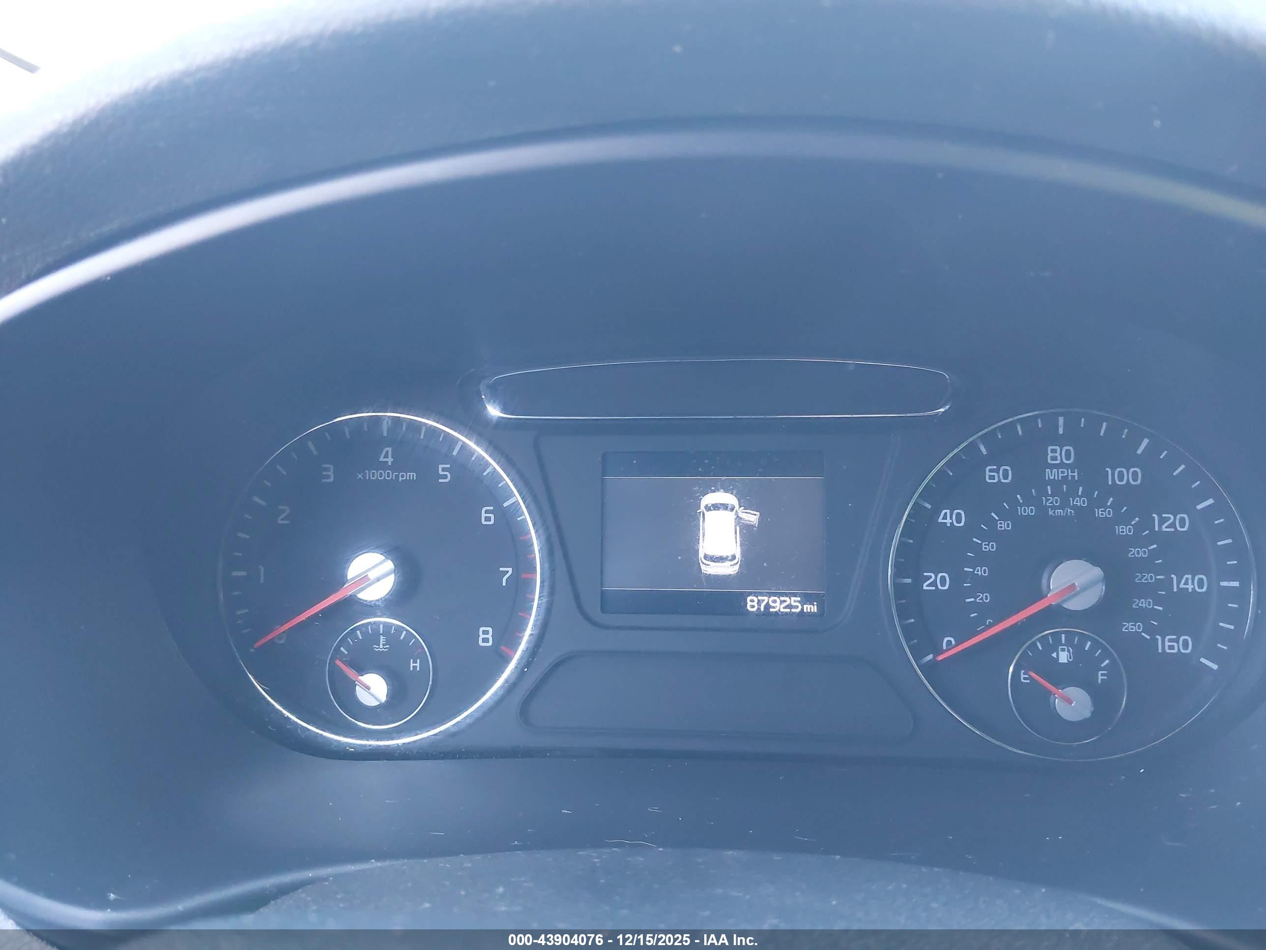 KIA SORENTO image 7
