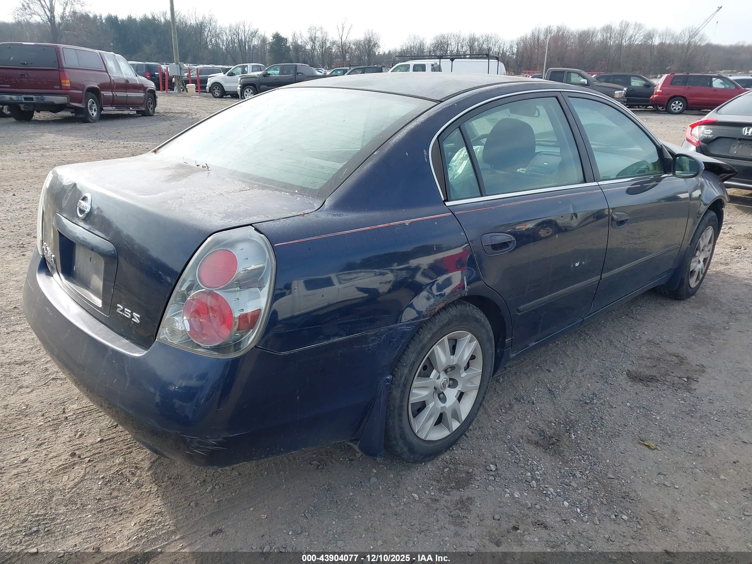 NISSAN ALTIMA image 4