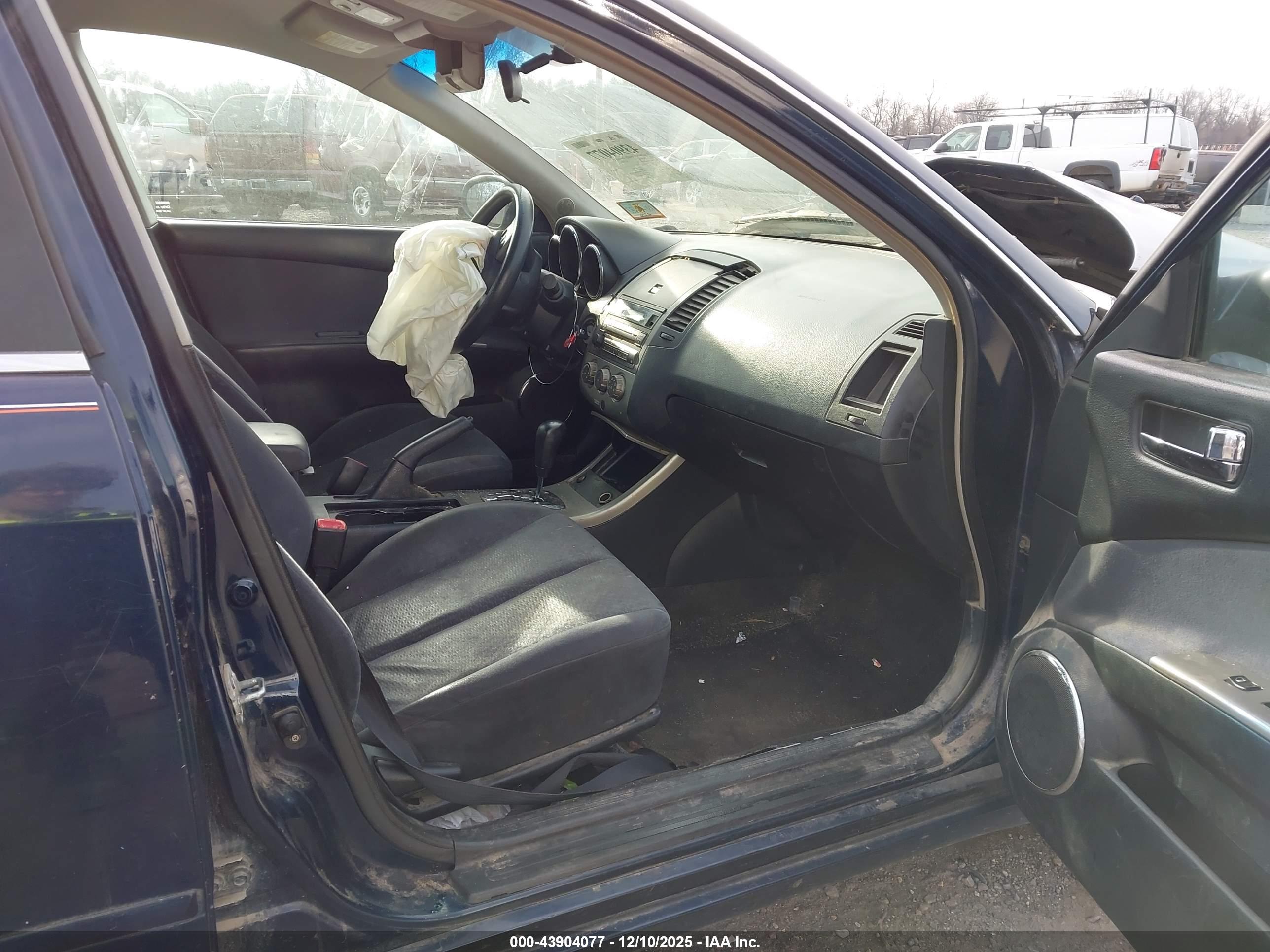 NISSAN ALTIMA image 5