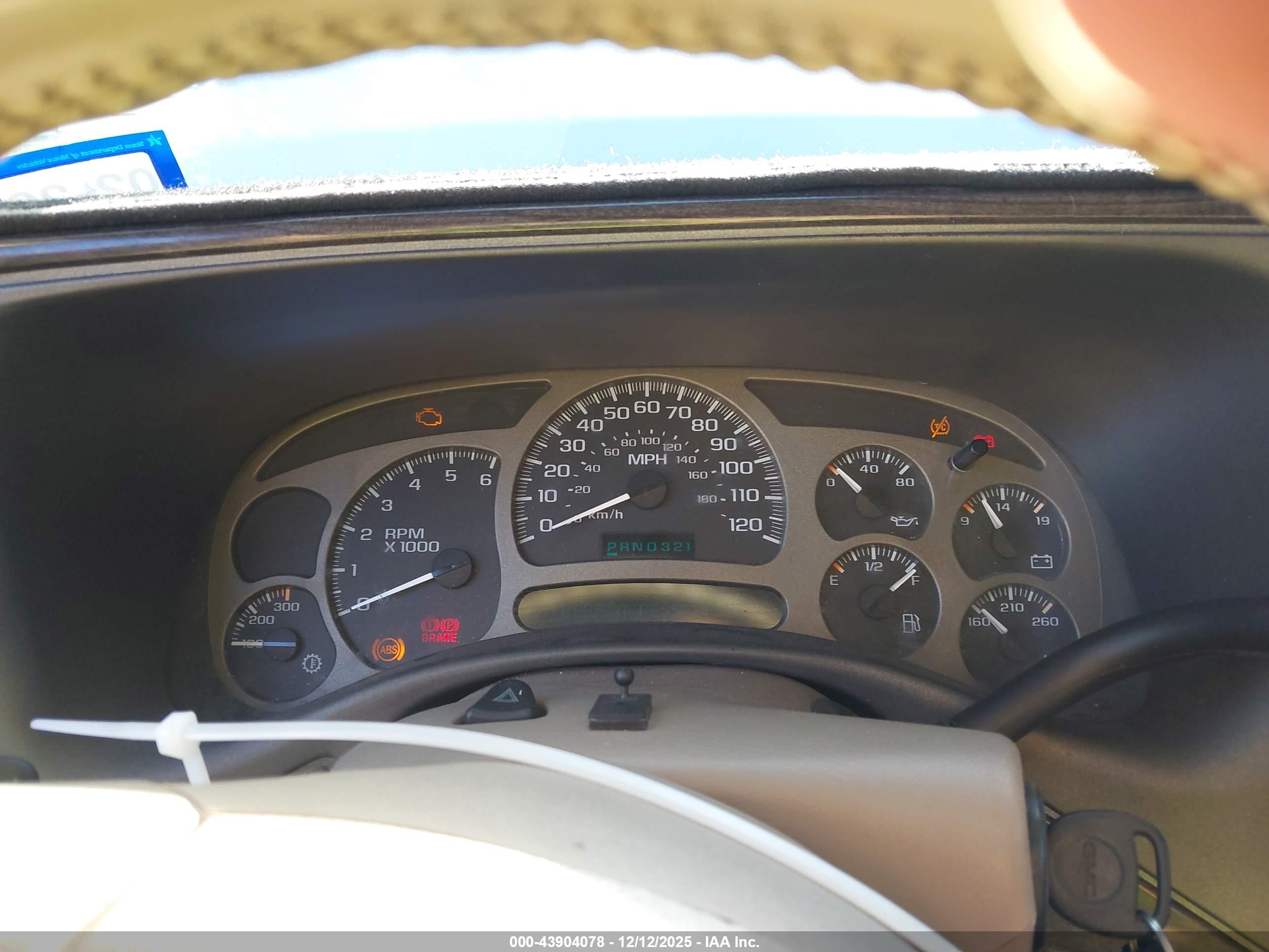 GMC YUKON image 7