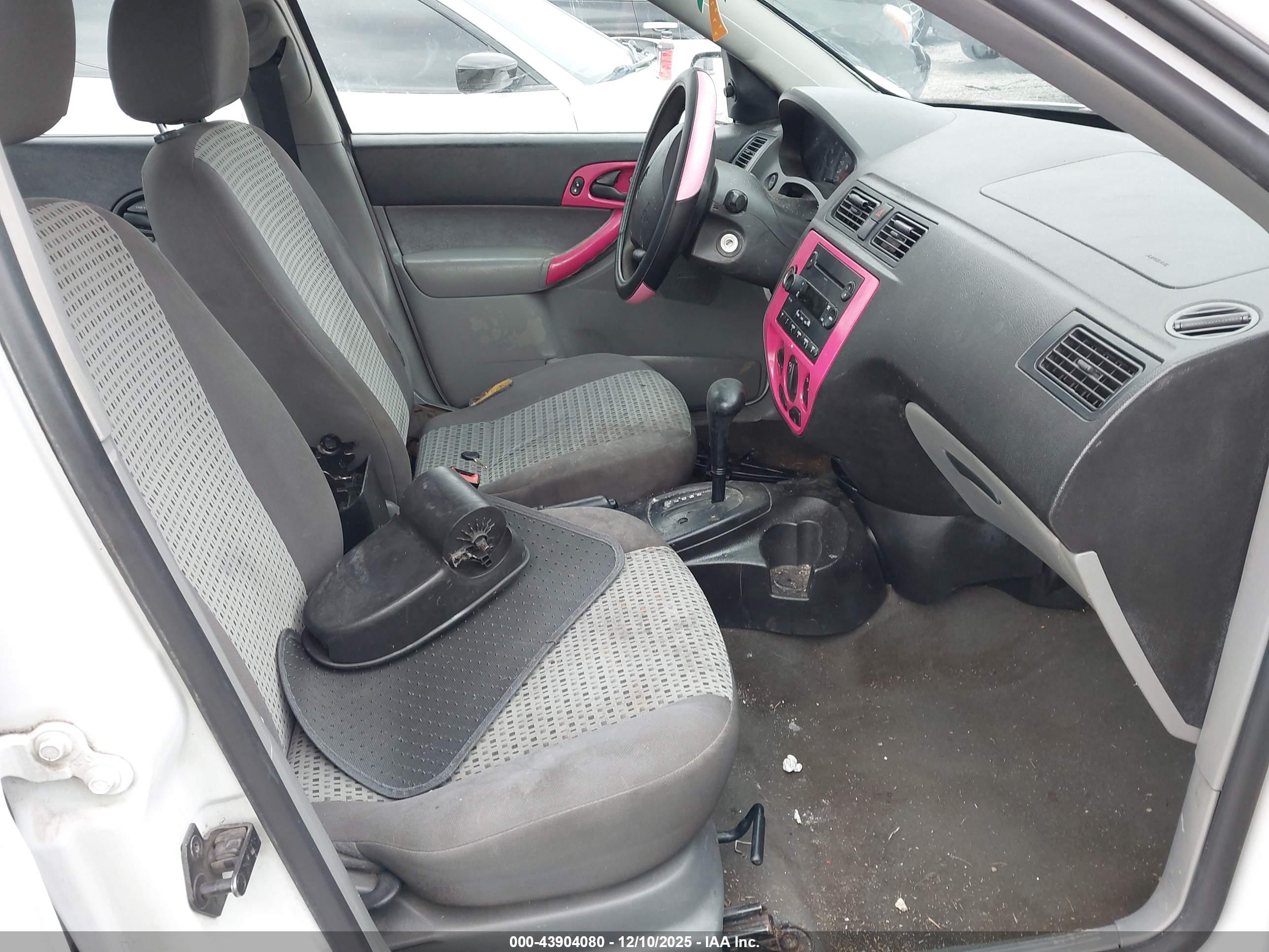 FORD FOCUS image 5