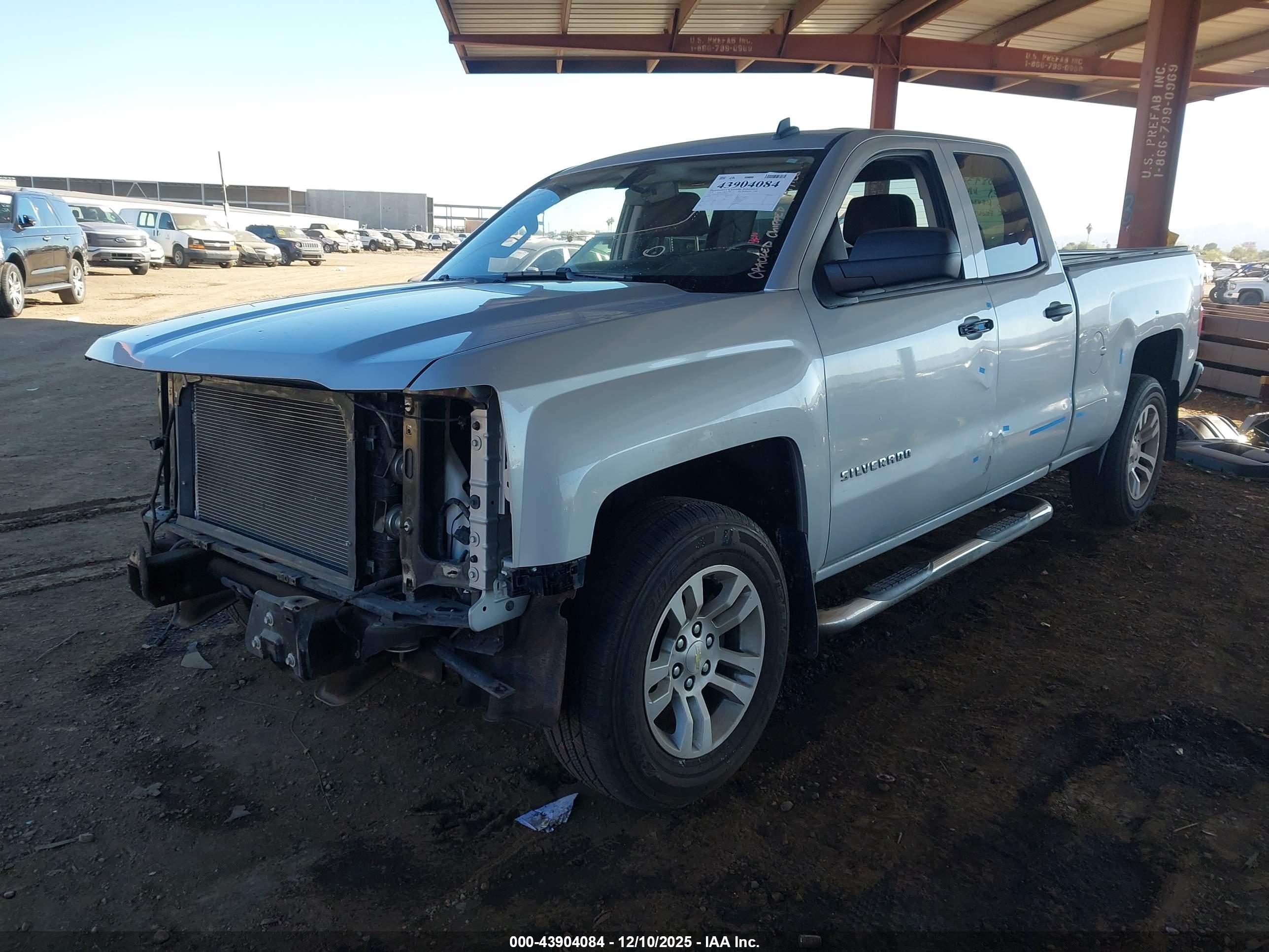 CHEVROLET SILVERADO image 2