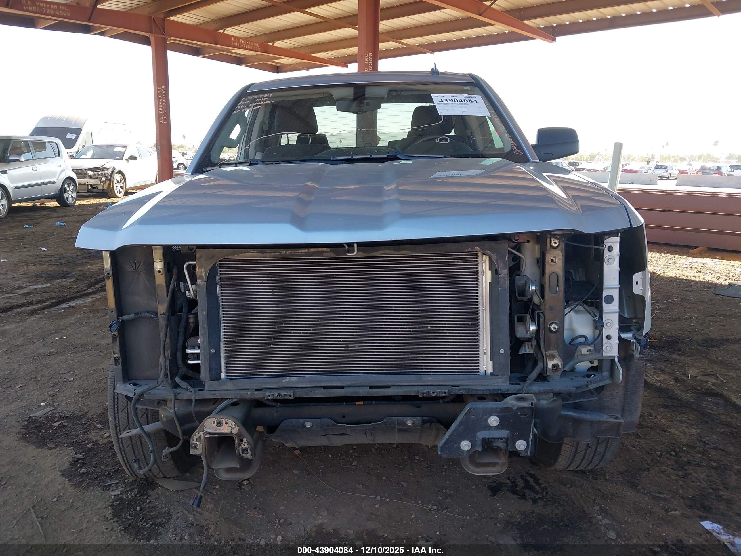 CHEVROLET SILVERADO image 6