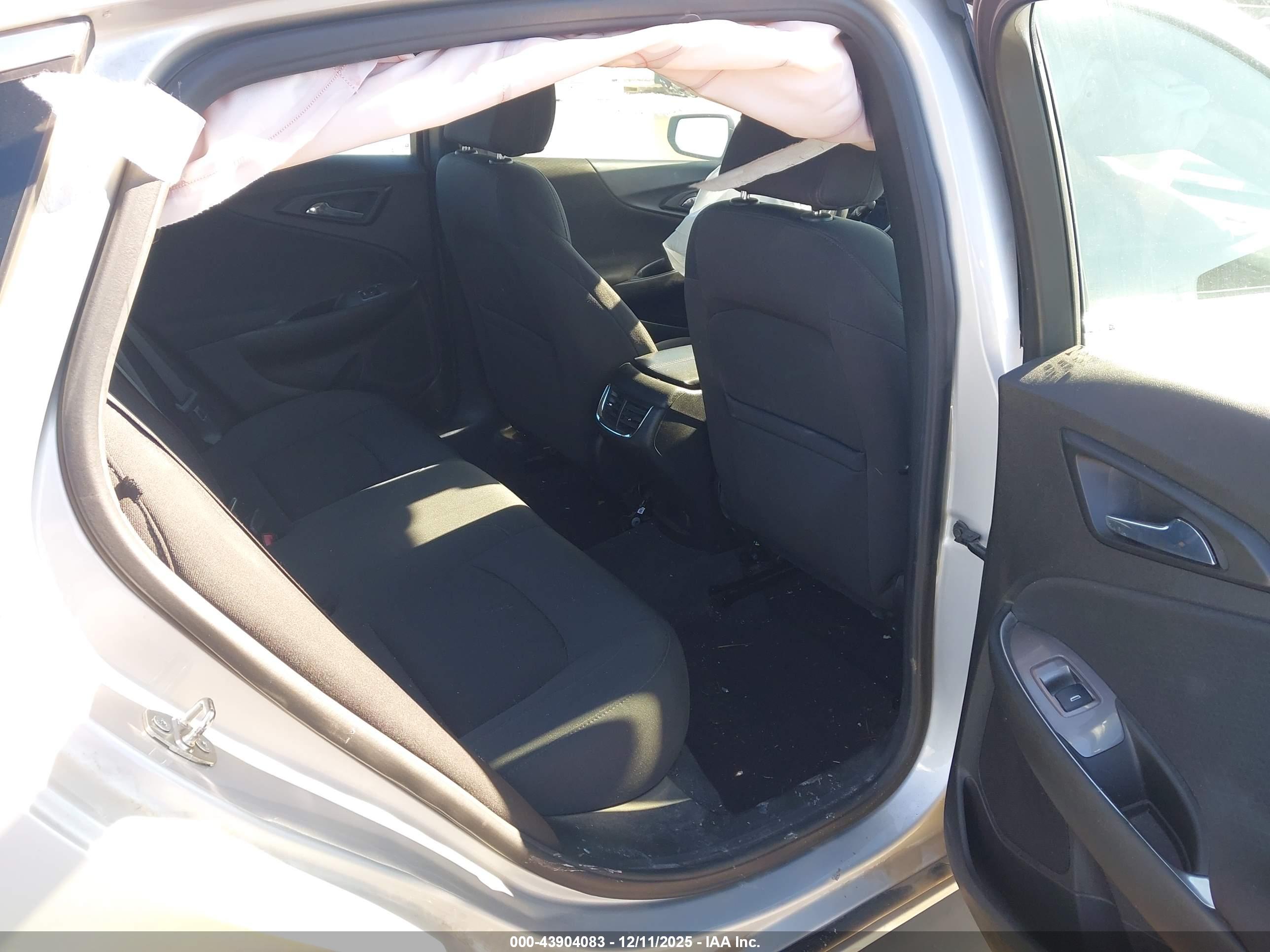 CHEVROLET MALIBU image 8