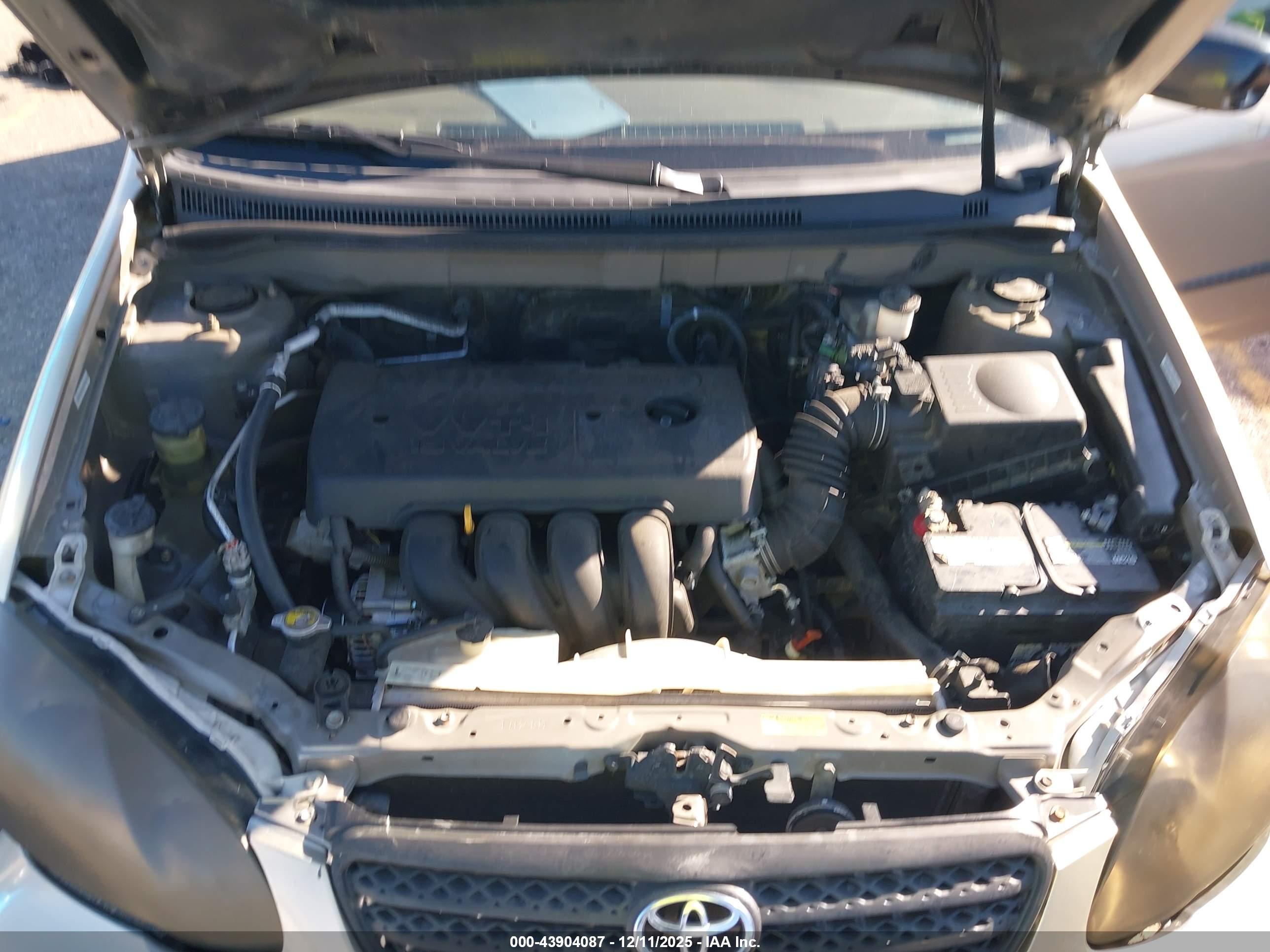 TOYOTA COROLLA image 10