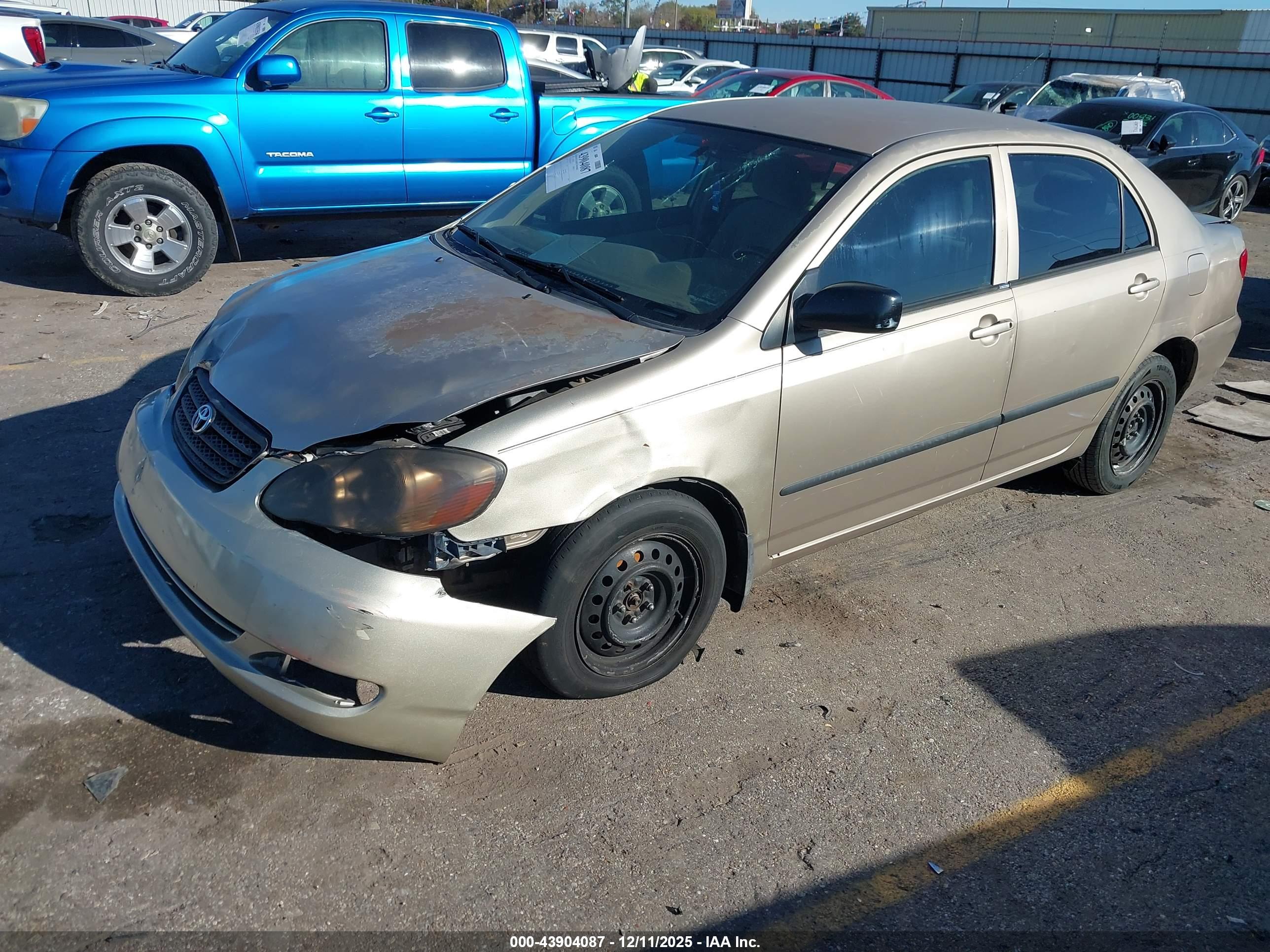 TOYOTA COROLLA image 2