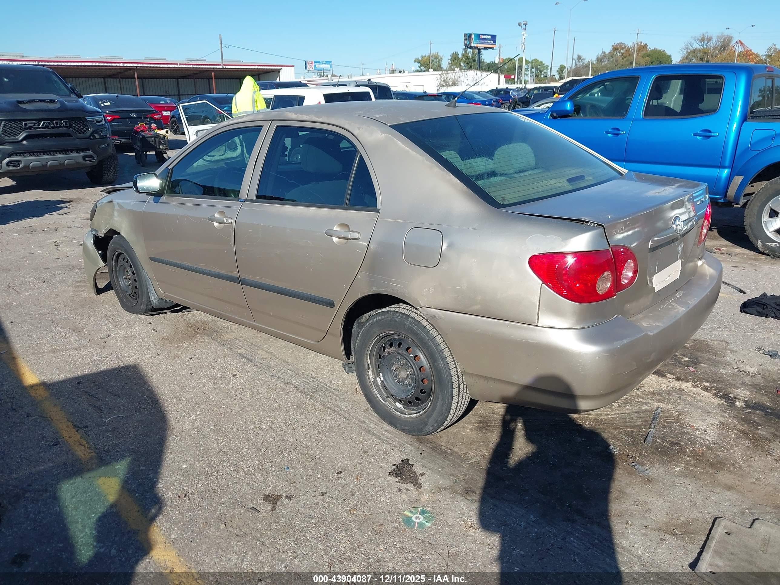 TOYOTA COROLLA image 3