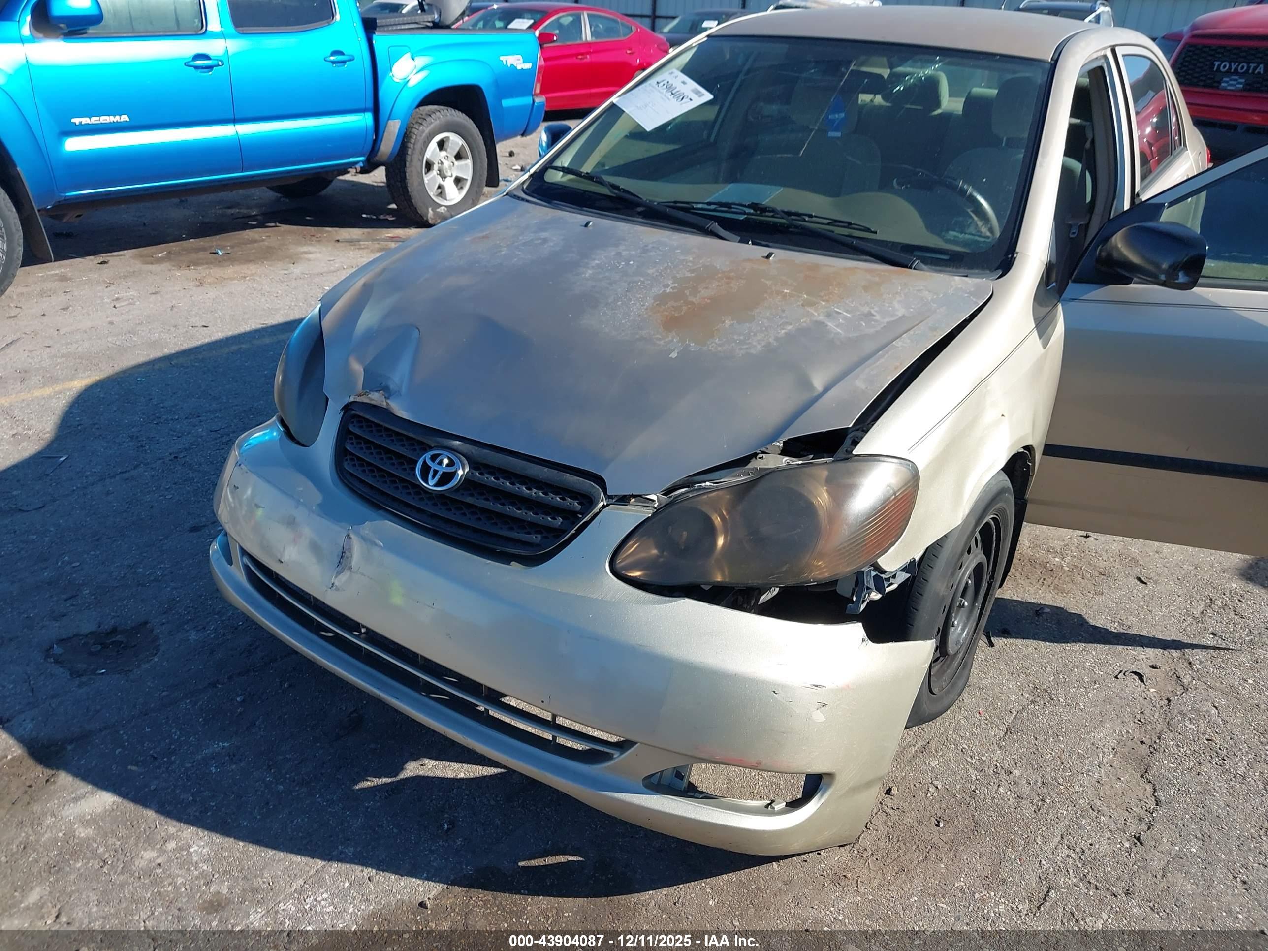 TOYOTA COROLLA image 6
