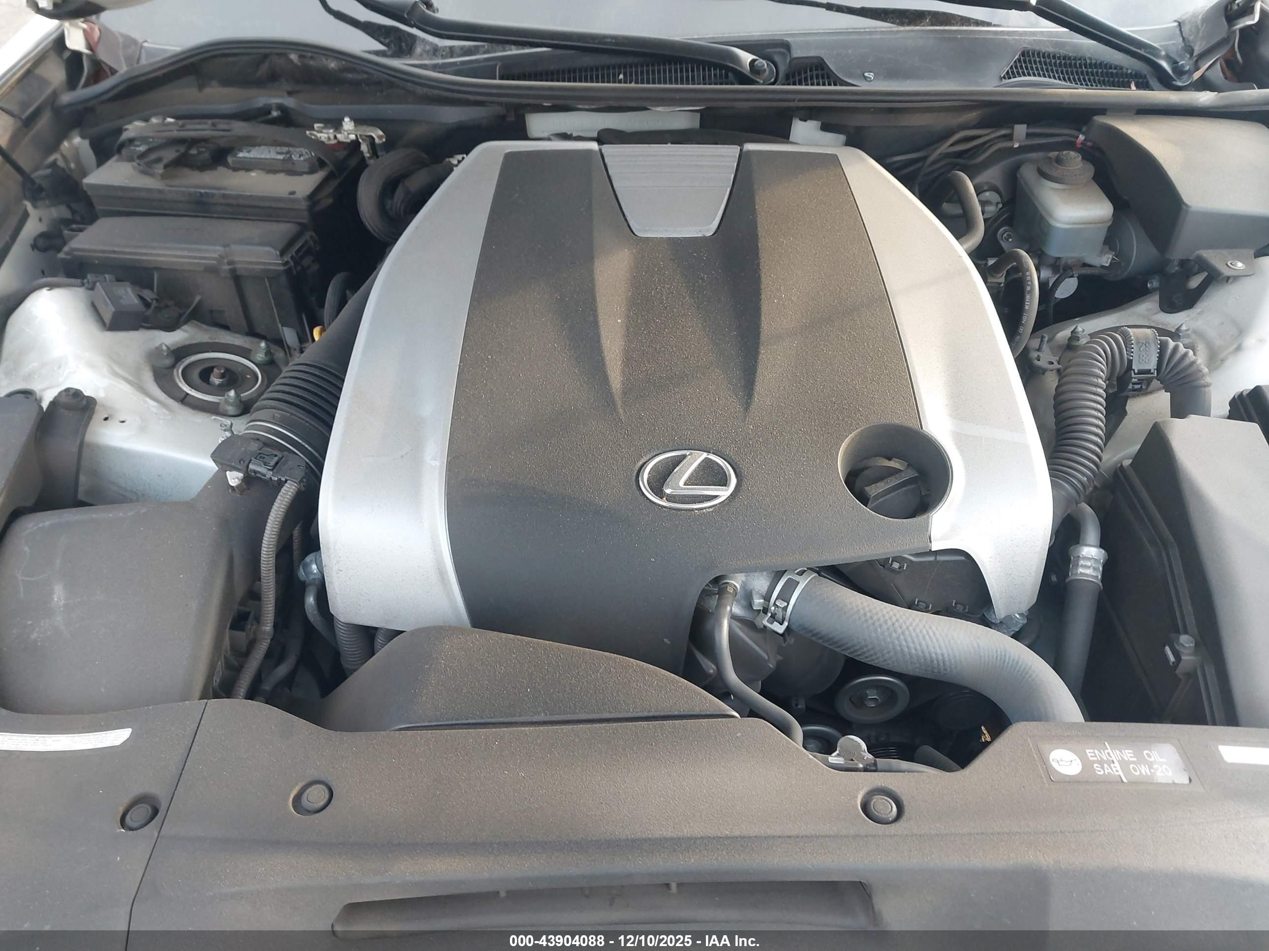 LEXUS GS image 10