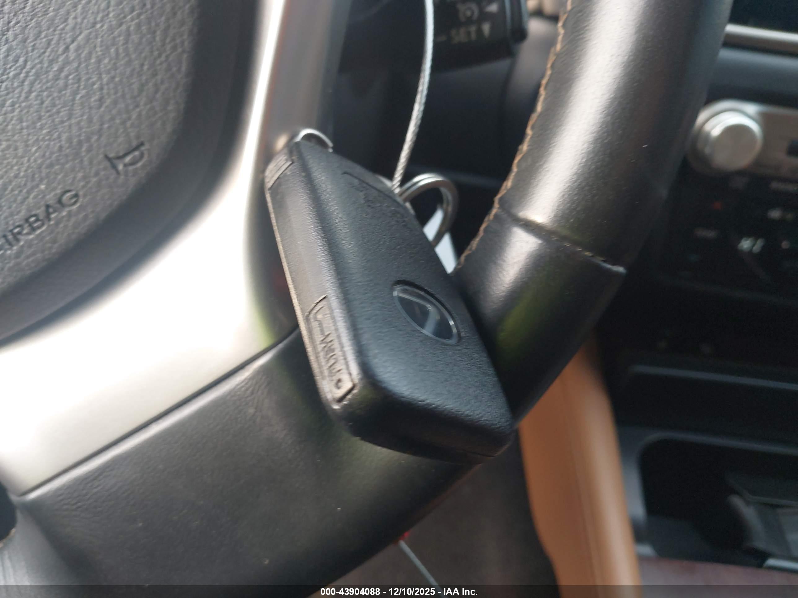 LEXUS GS image 11