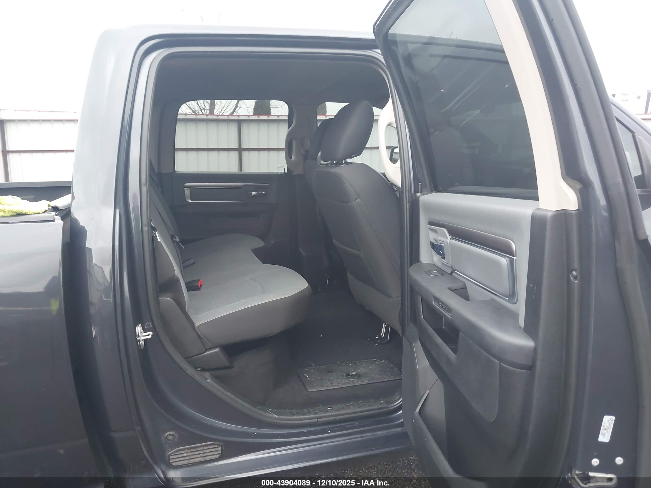 RAM 1500 image 8