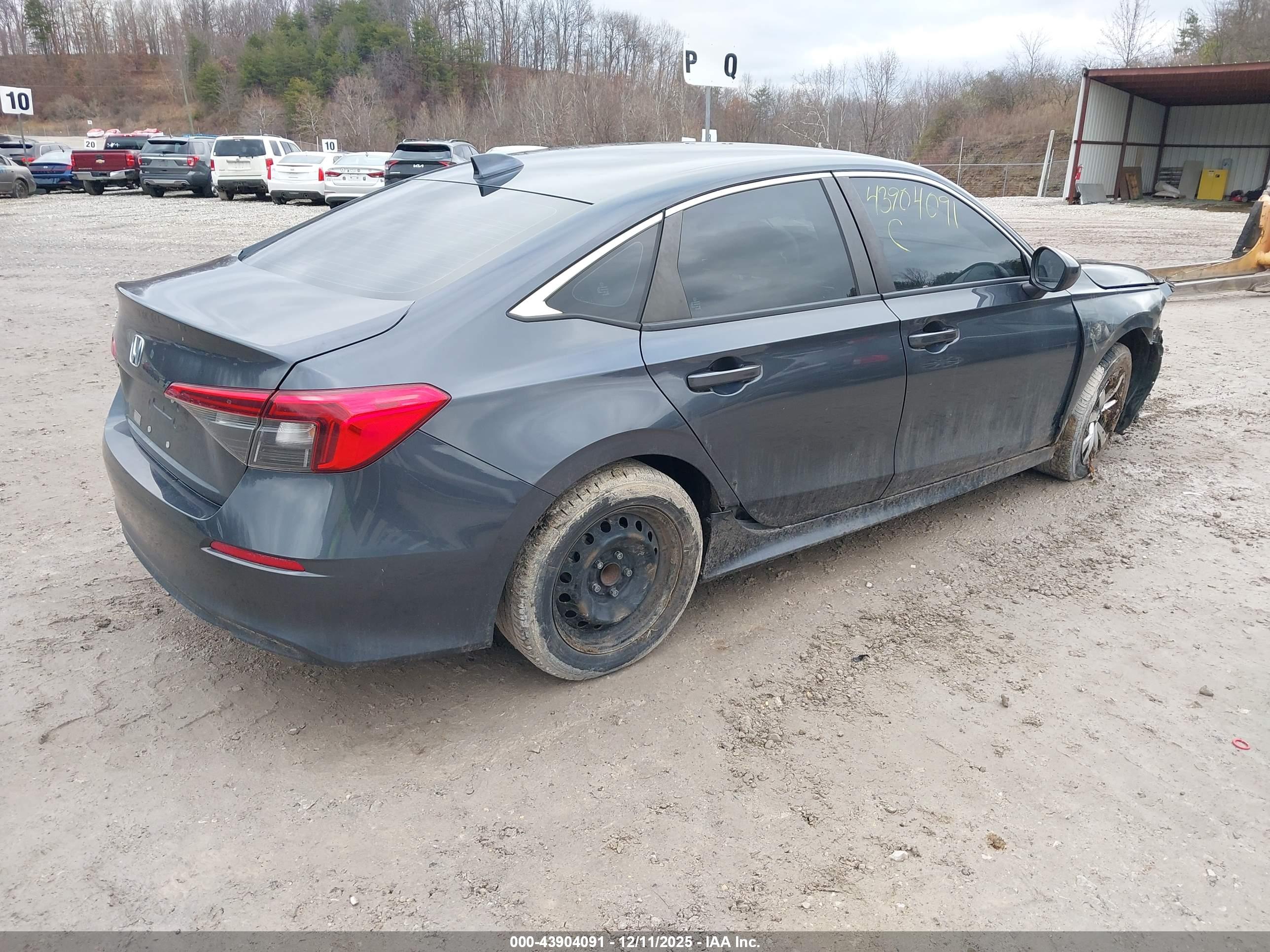 HONDA CIVIC image 4