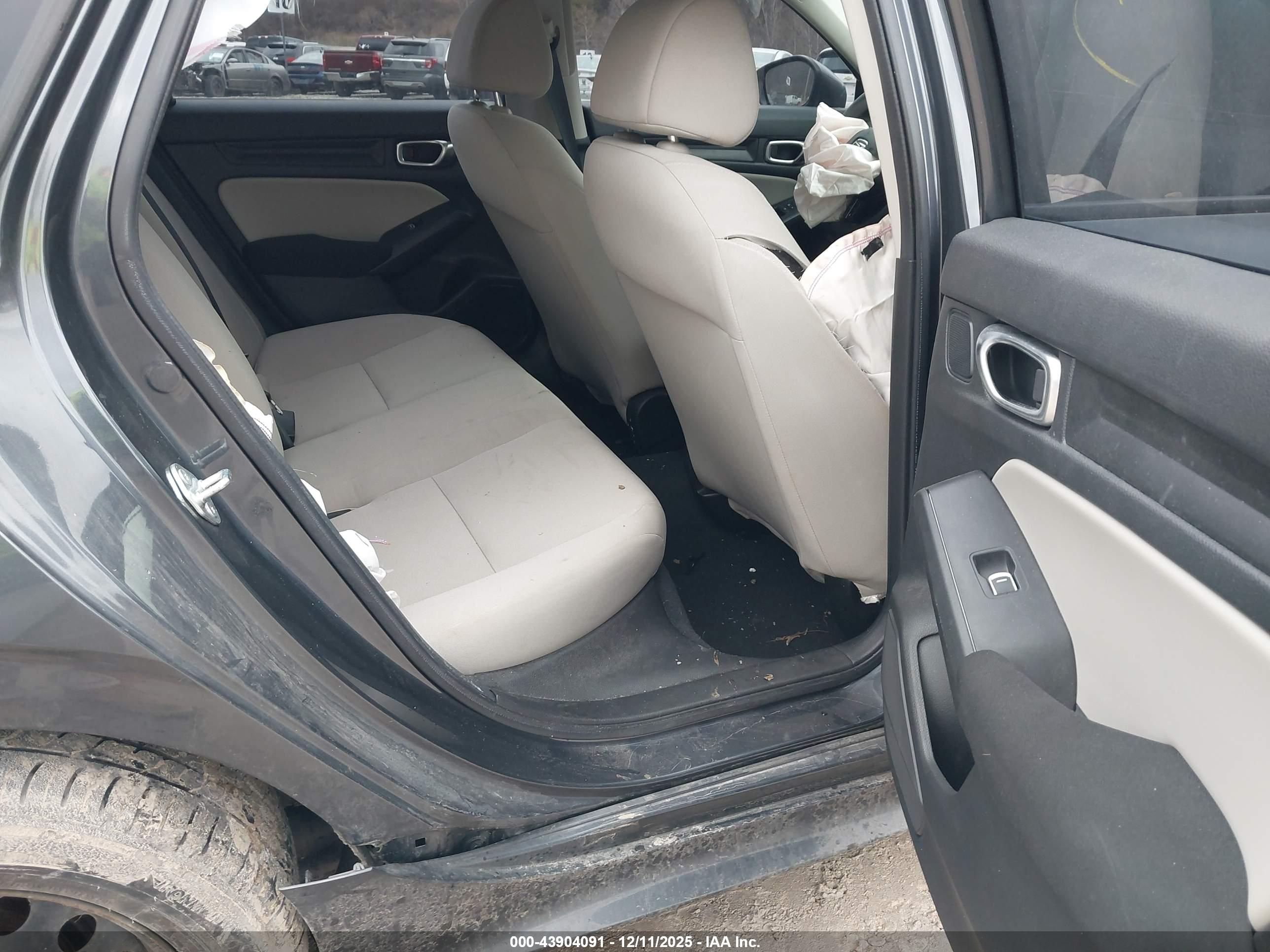 HONDA CIVIC image 8