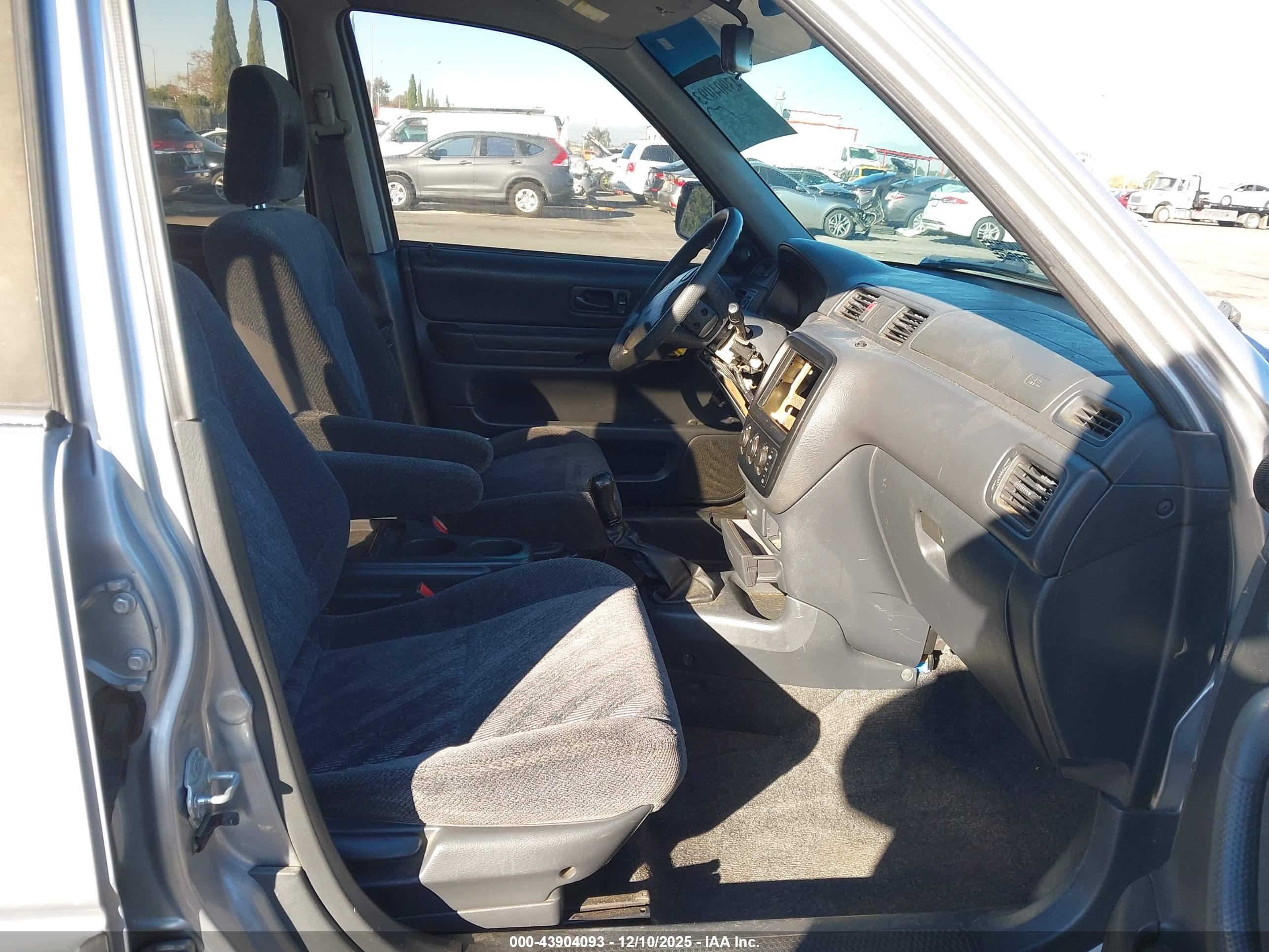 HONDA CR-V image 5