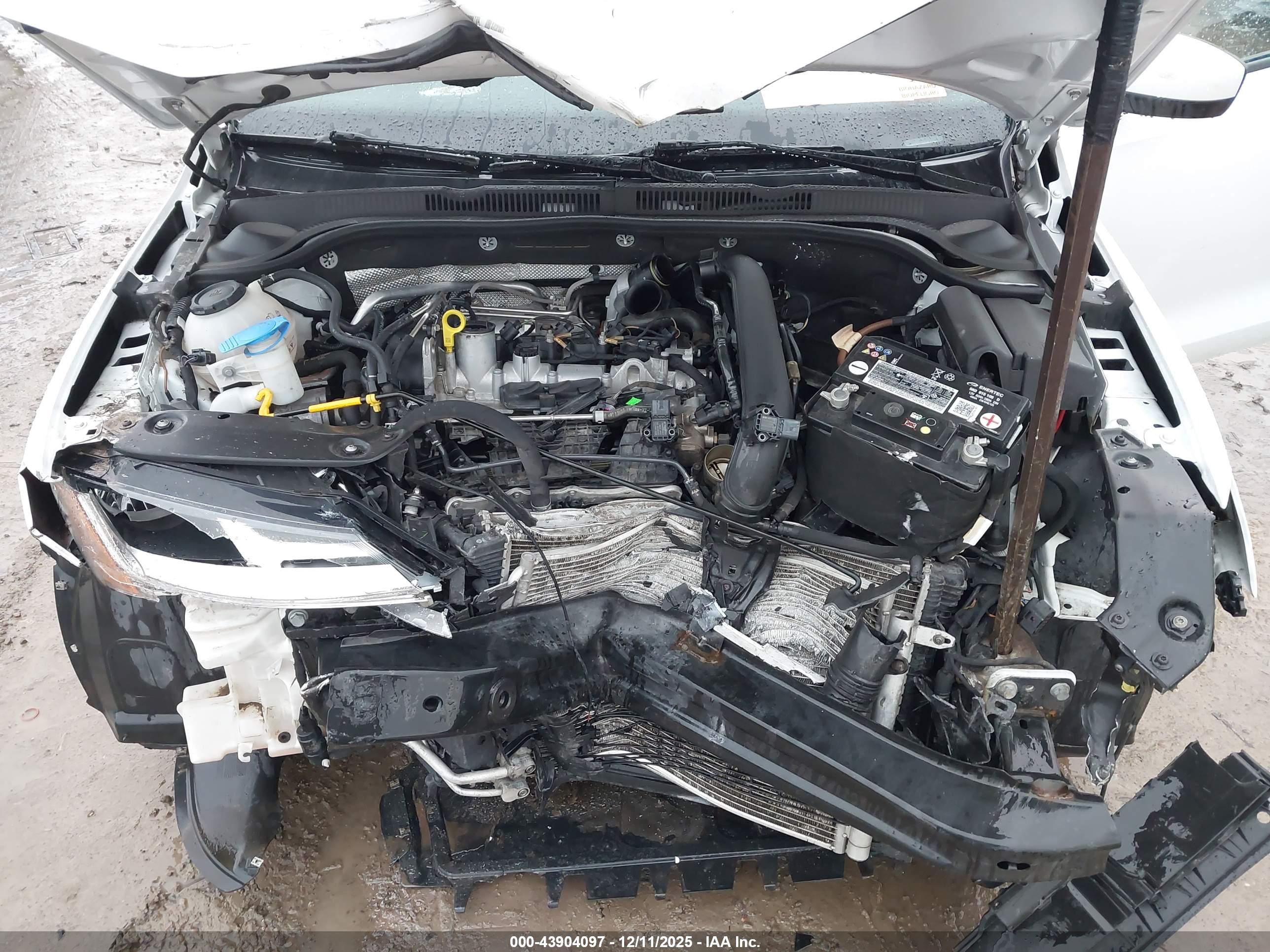 VOLKSWAGEN JETTA image 10