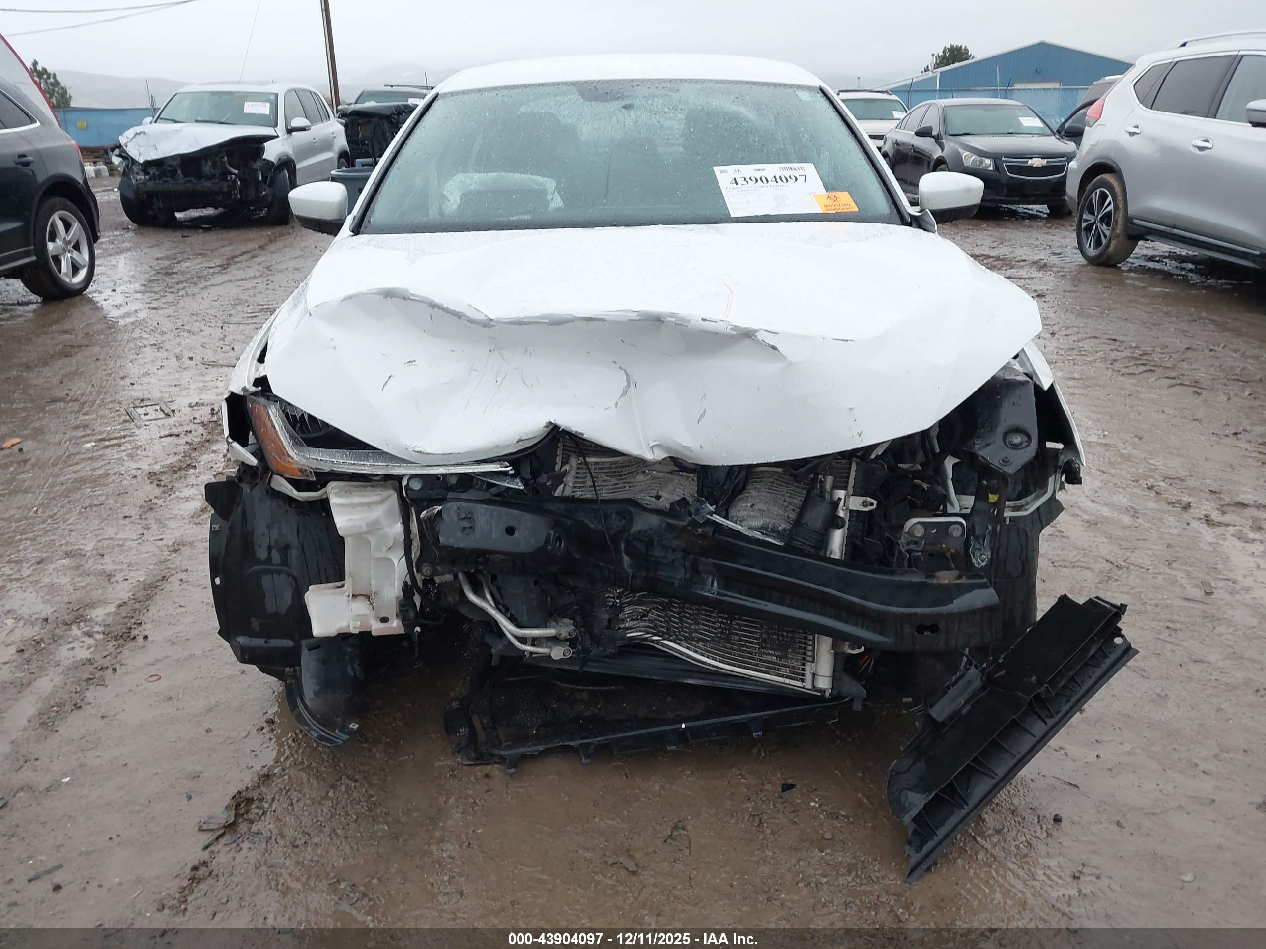 VOLKSWAGEN JETTA image 6