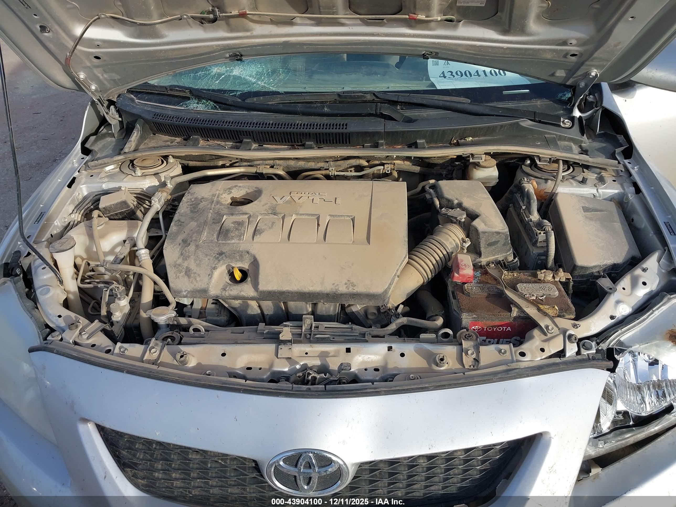 TOYOTA COROLLA image 10