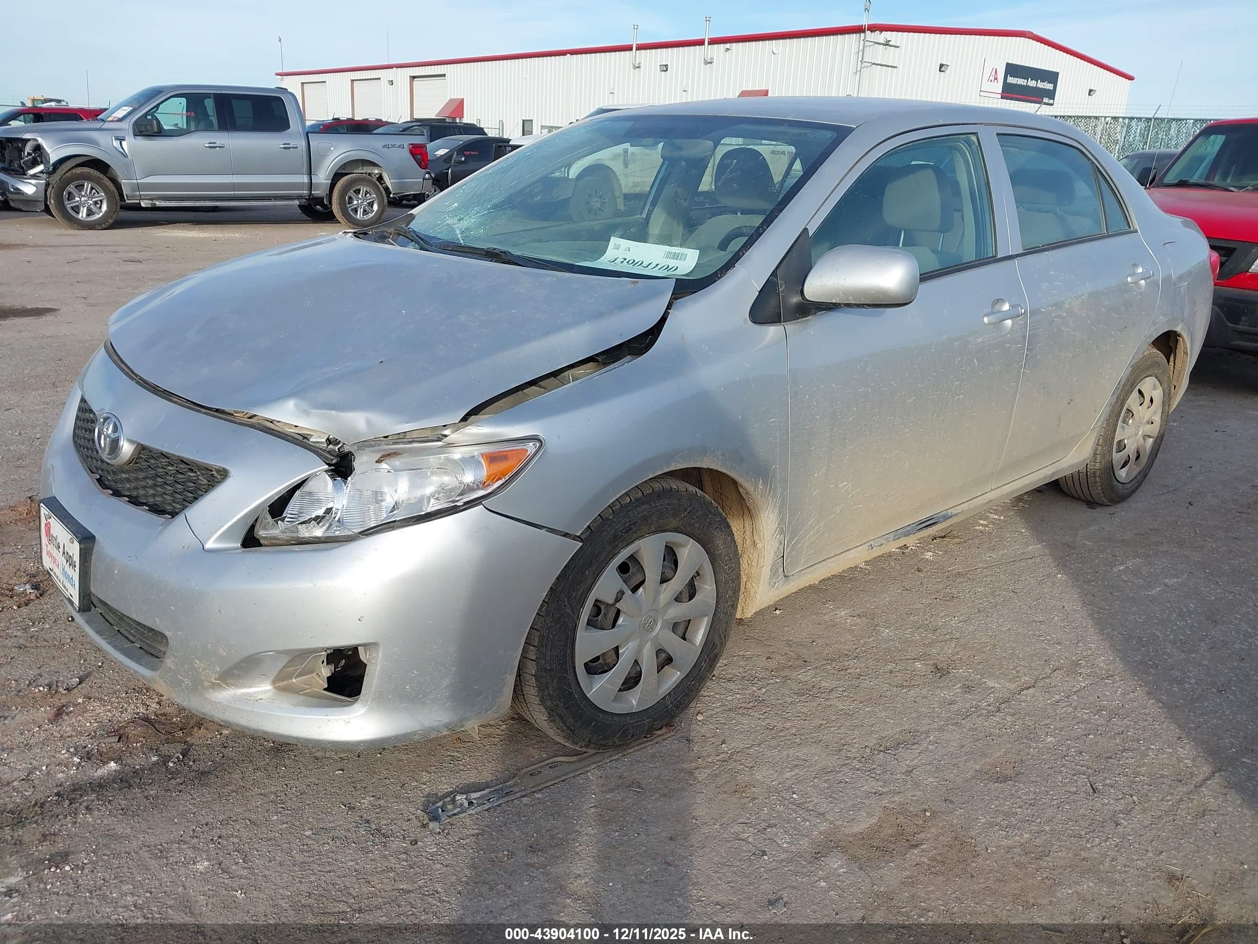 TOYOTA COROLLA image 2