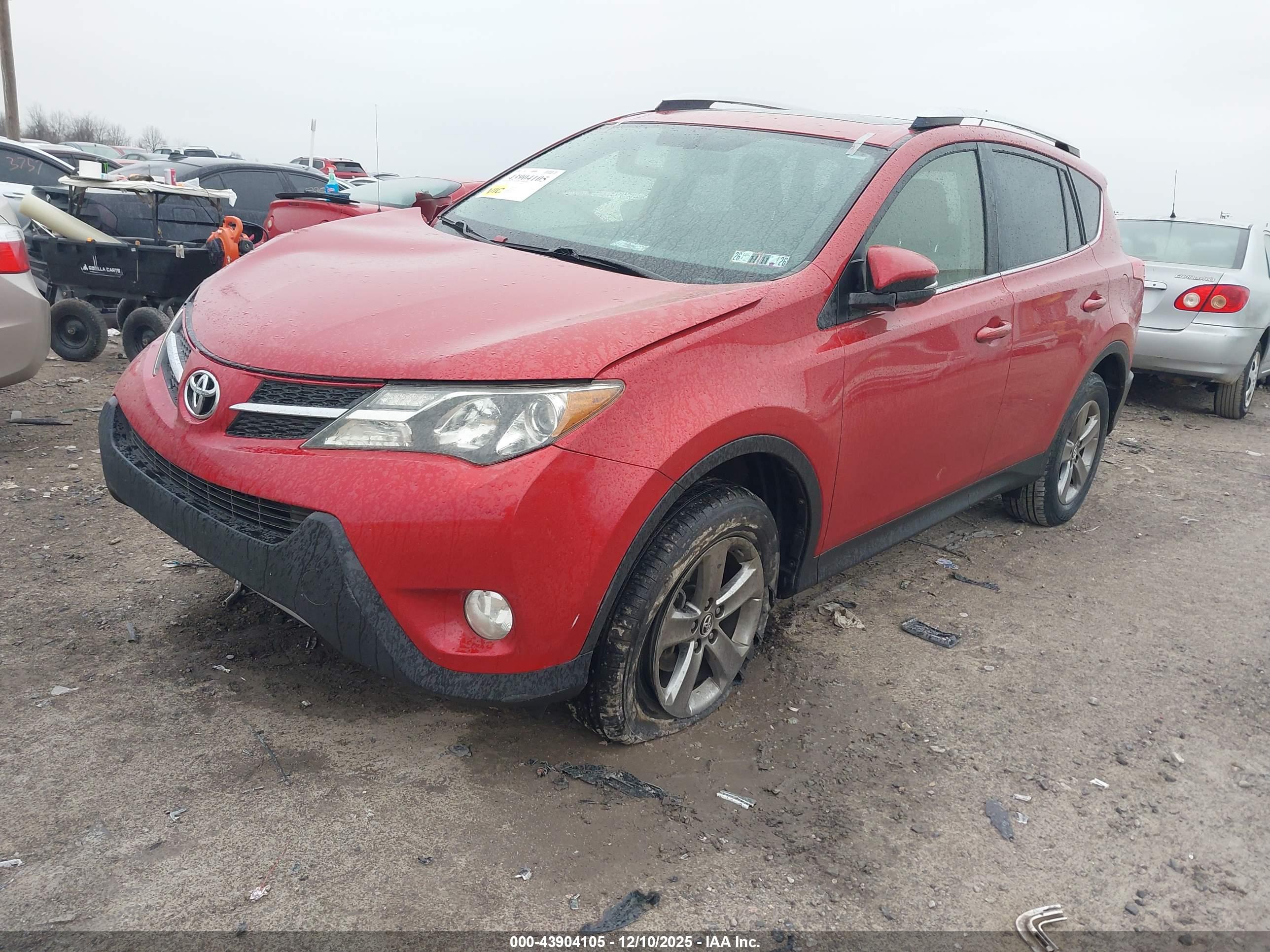TOYOTA RAV4 image 2