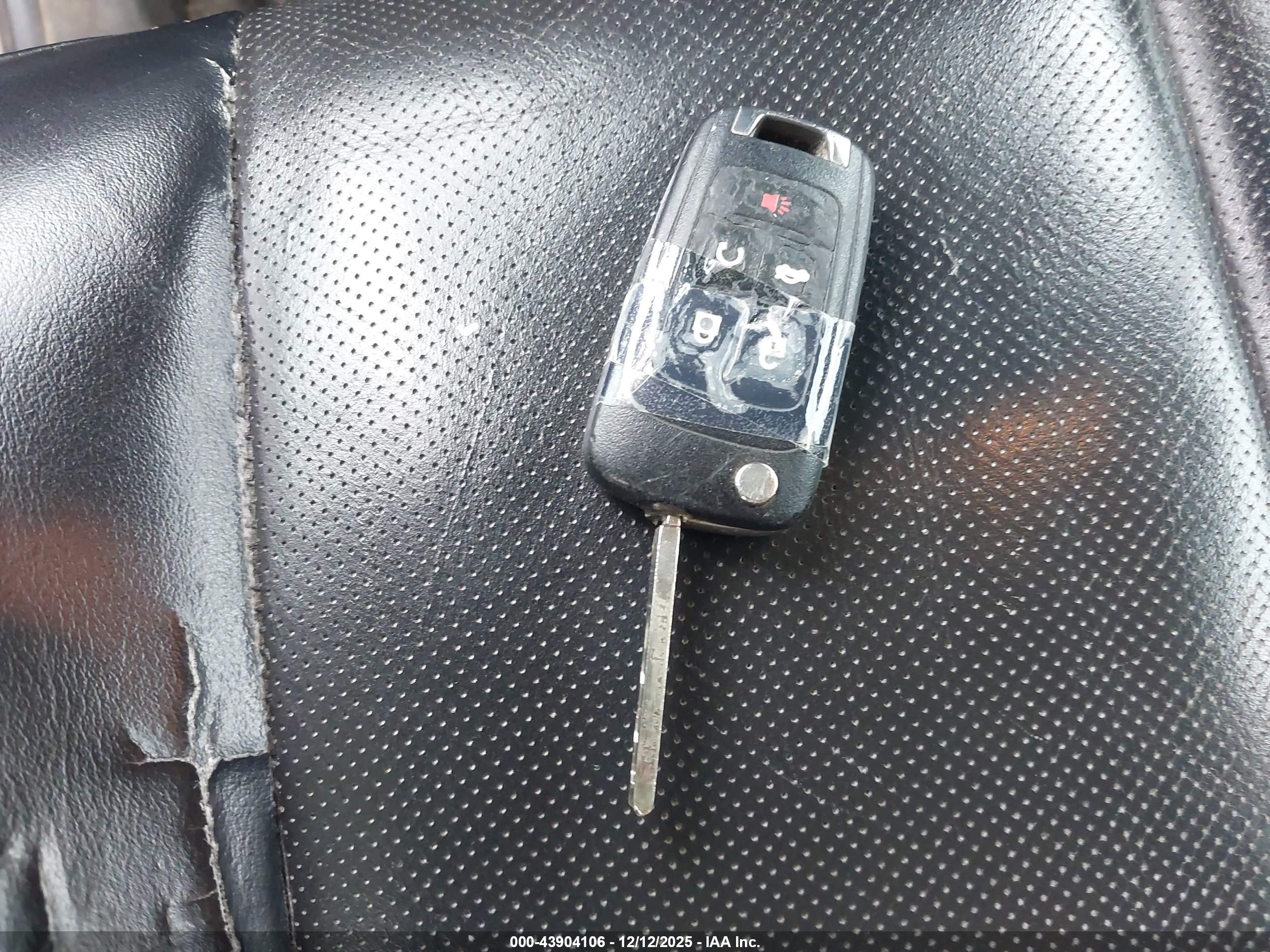 CHEVROLET EQUINOX image 11
