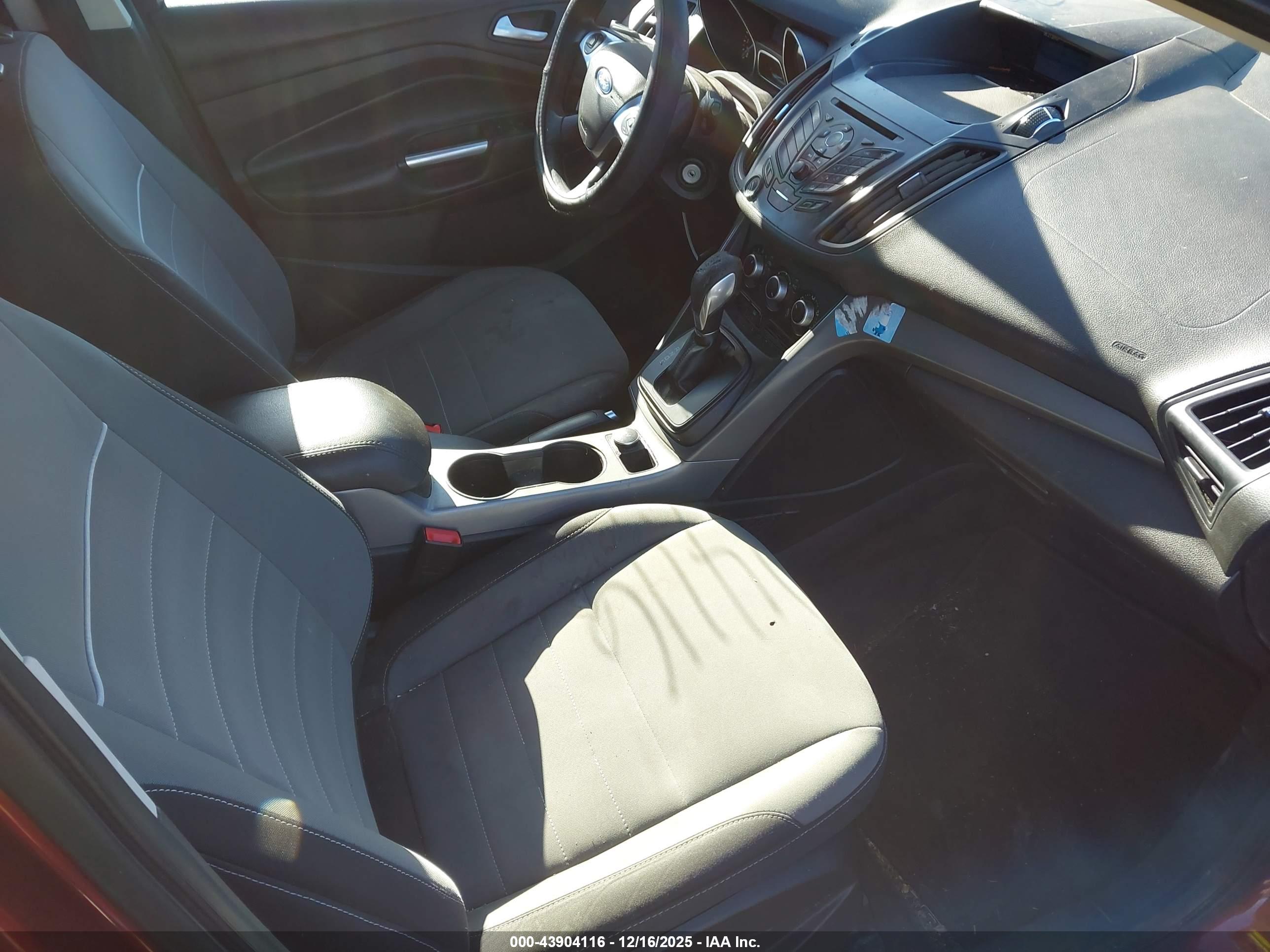 FORD ESCAPE image 5
